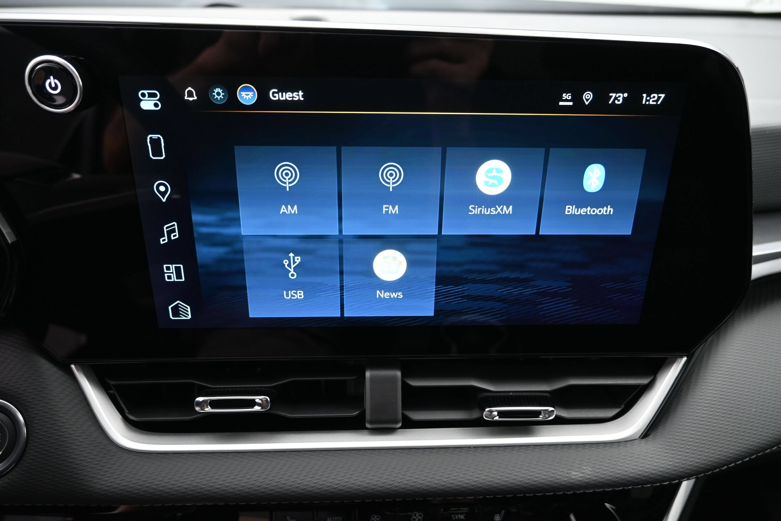 2027 Chevrolet Equinox LT - Photo 32