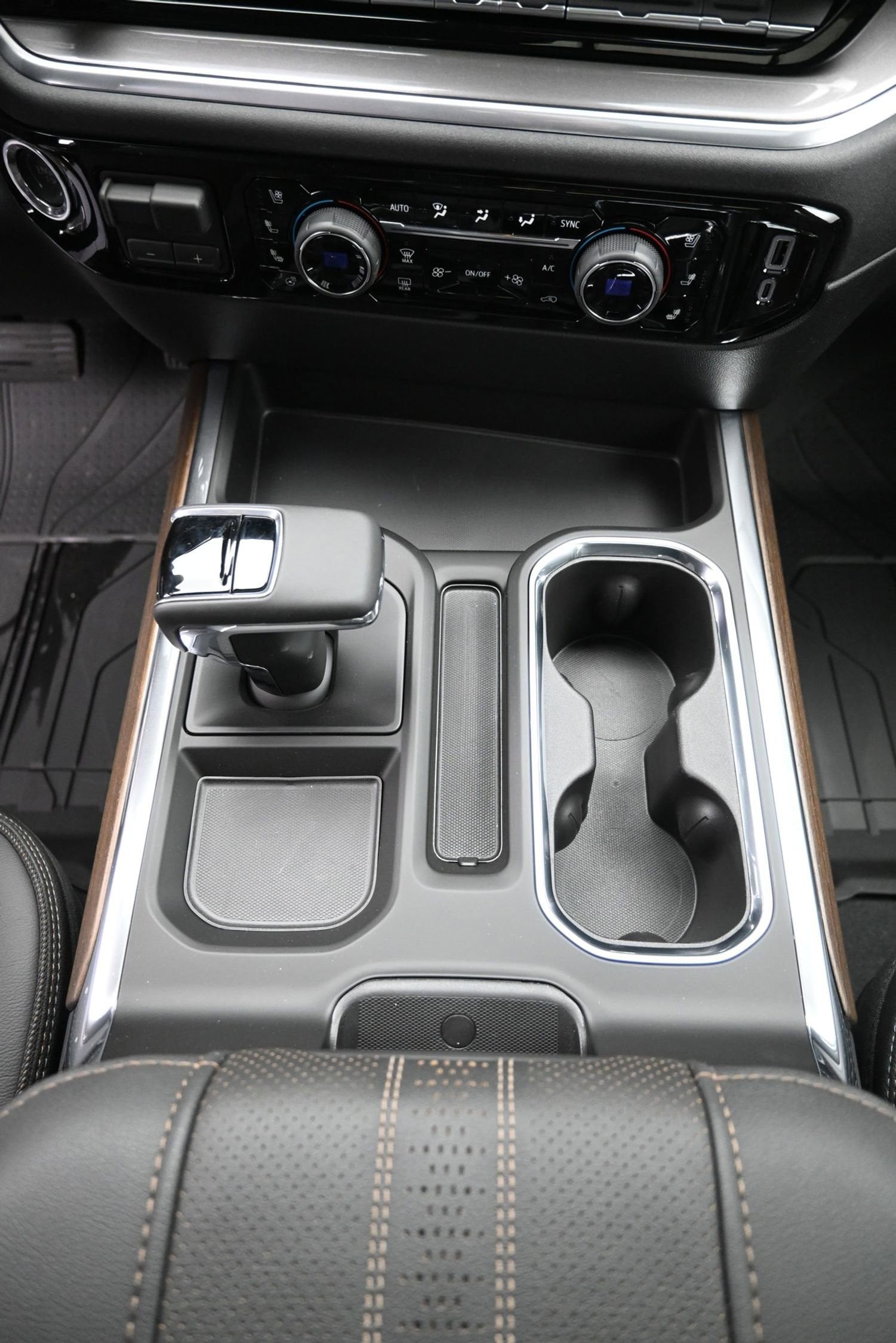 2026 Chevrolet Silverado 1500 High Country - Photo 51