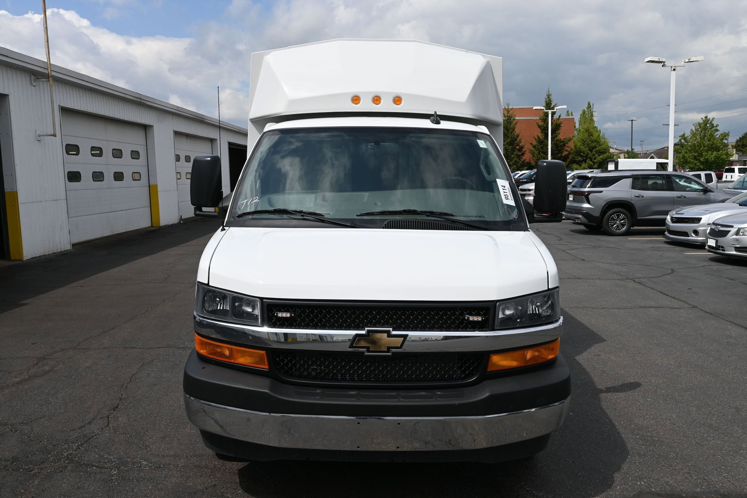 2025 Chevrolet Express Cutaway
