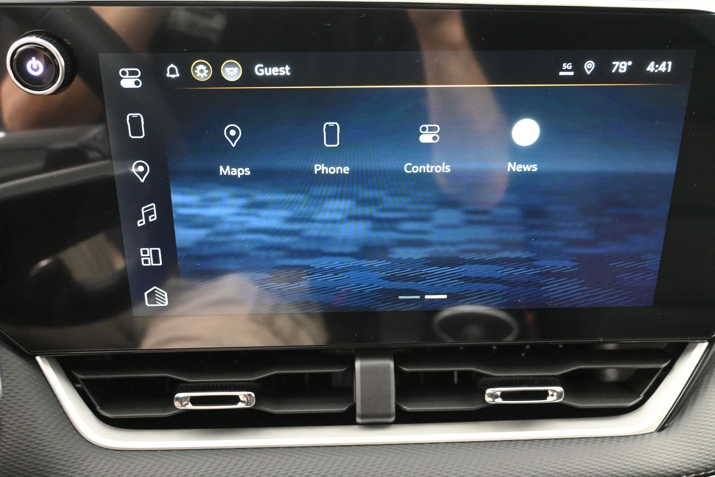 2026 Chevrolet Equinox LT - Photo 34