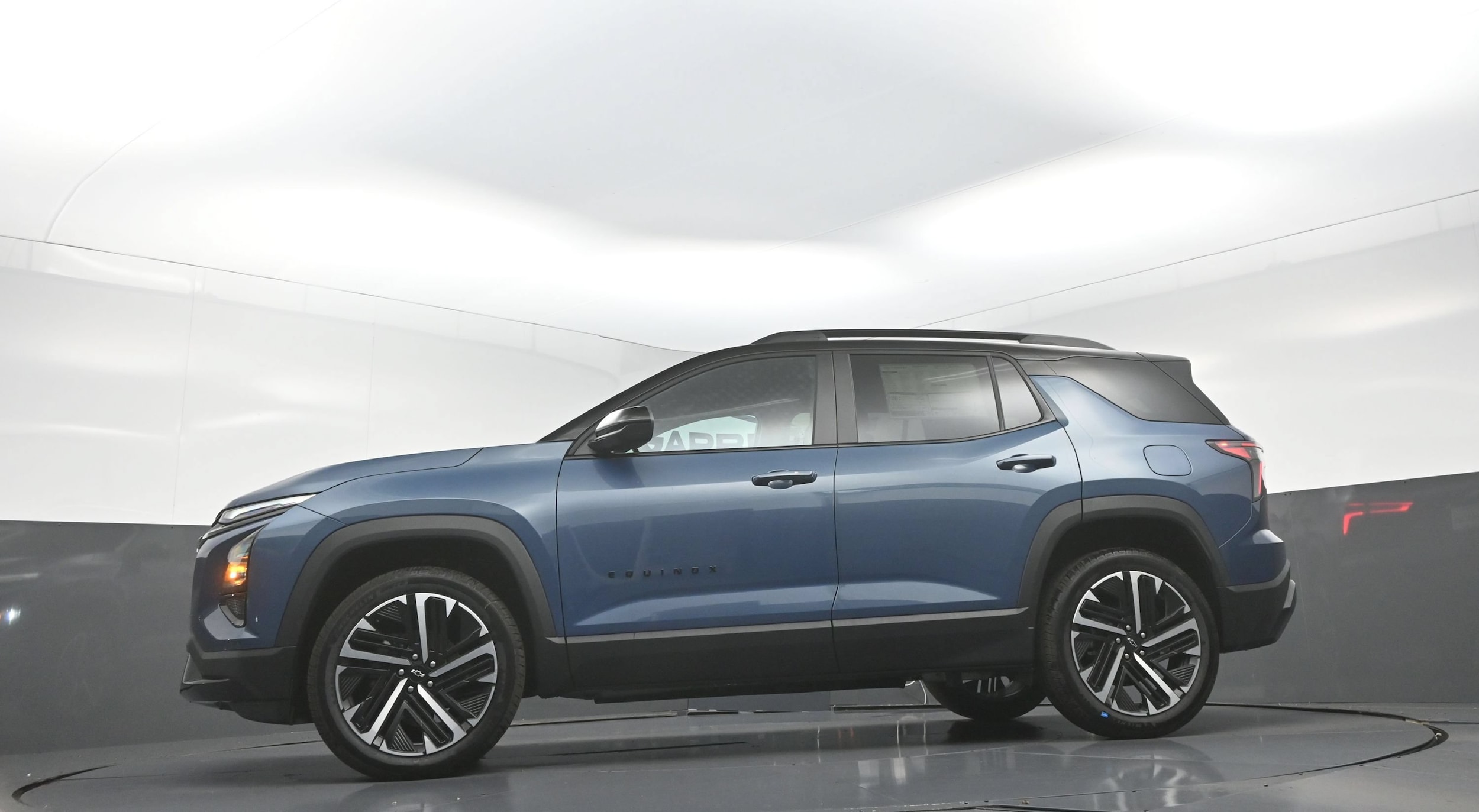 2027 Chevrolet Equinox RS - Photo 11