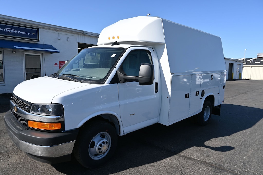 New 2025 Chevrolet Express Cutaway 3500 1WT Cutaway Van