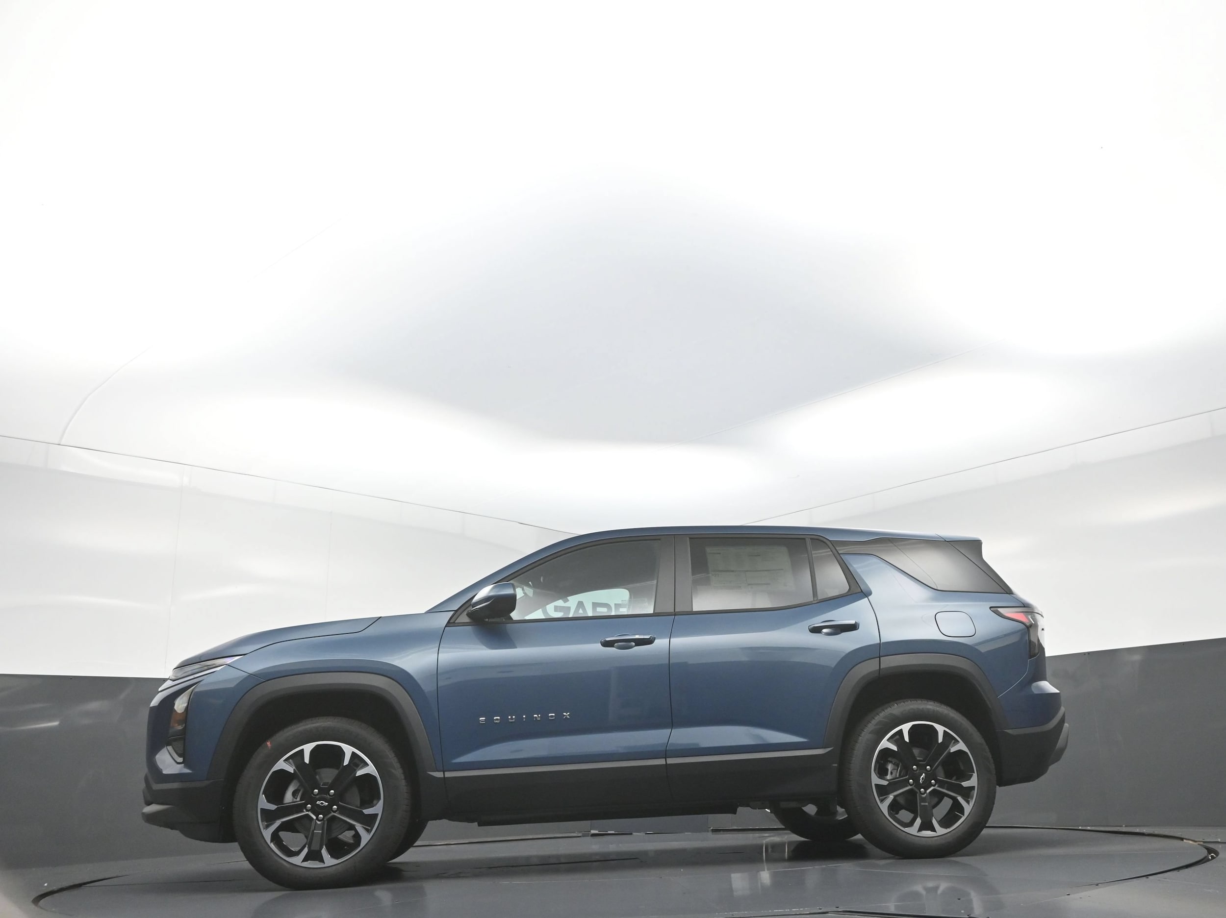 2027 Chevrolet Equinox LT - Photo 11
