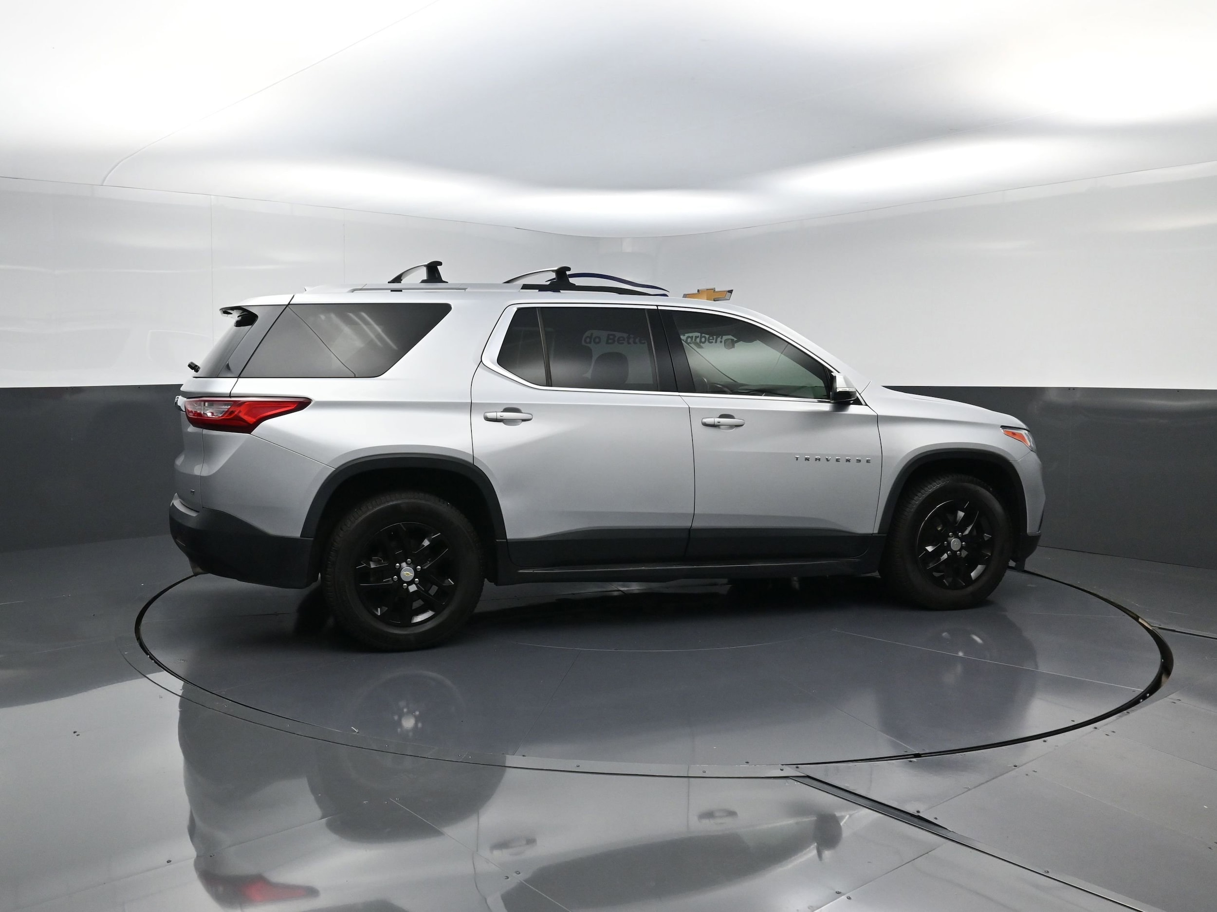 Used 2018 Chevrolet Traverse 1LT with VIN 1GNEVGKW0JJ283486 for sale in Highland, IN