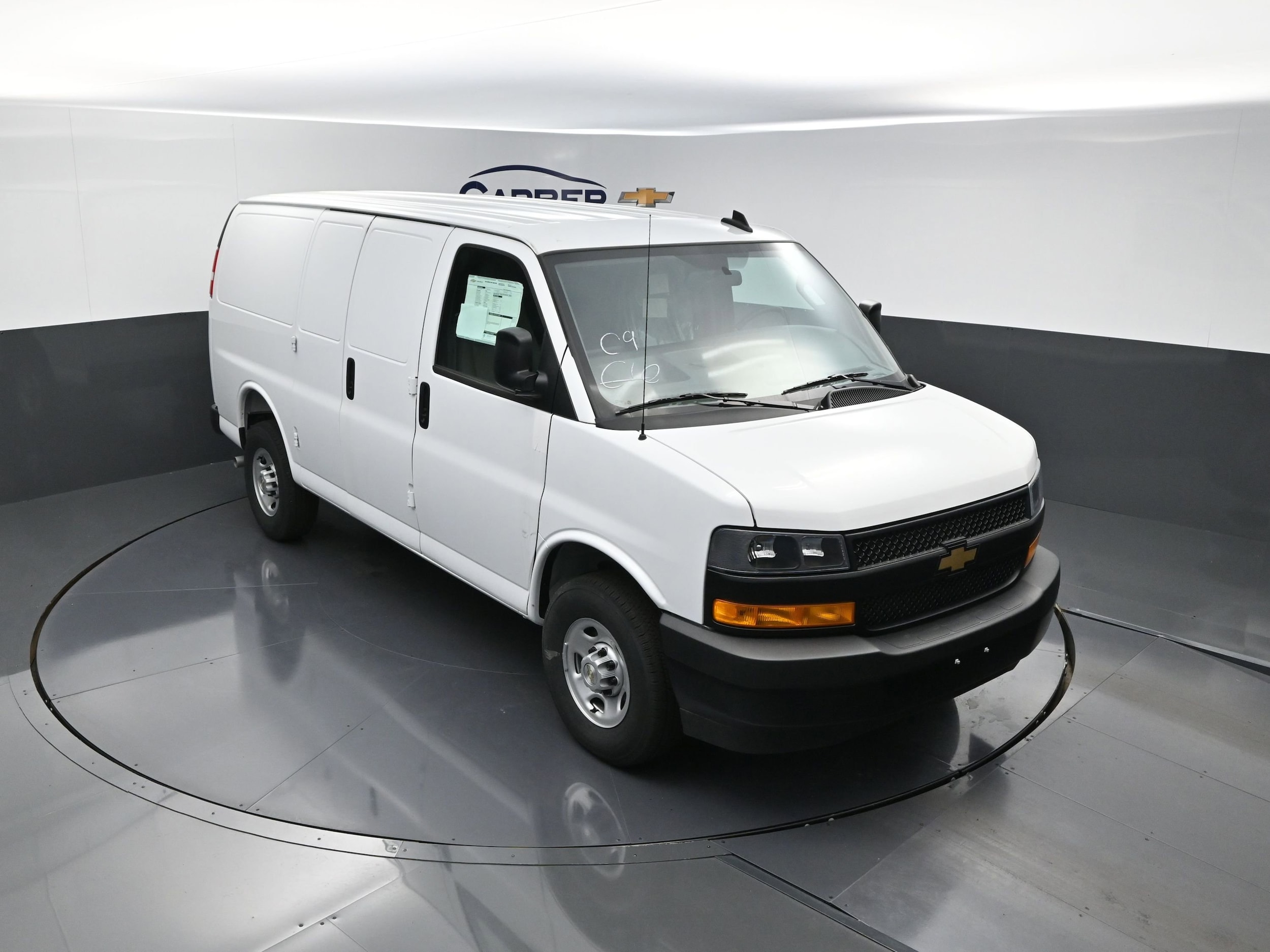 2025 Chevrolet Express 2500 Work Van HD's photo