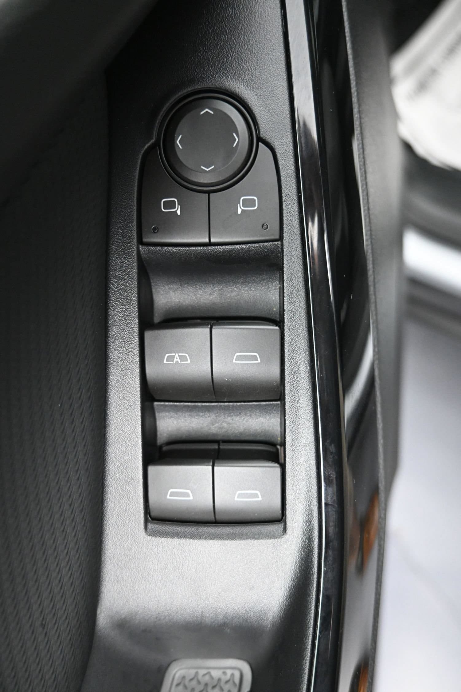 2026 Chevrolet Equinox LT - Photo 24