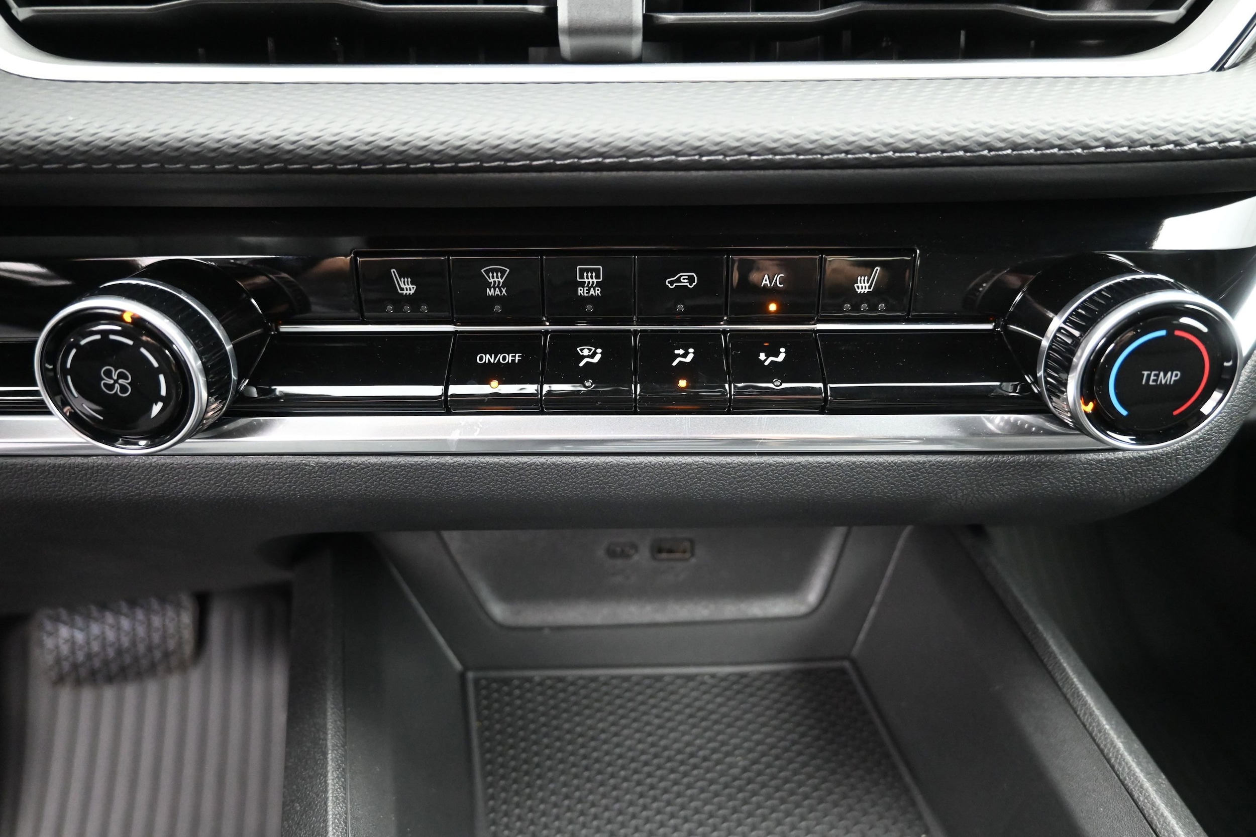2026 Chevrolet Equinox LT - Photo 38