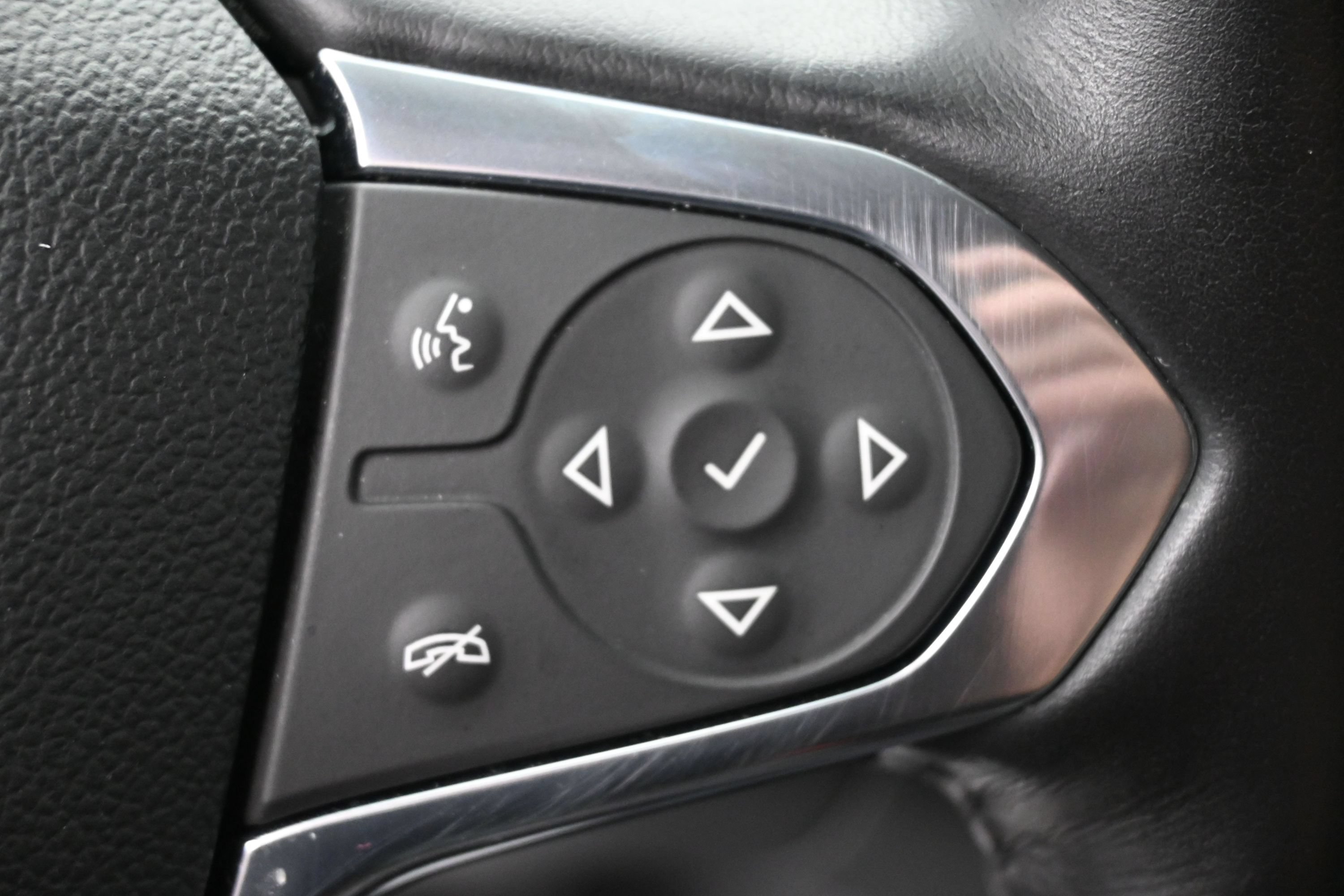 2021 Chevrolet Traverse RS - Photo 30