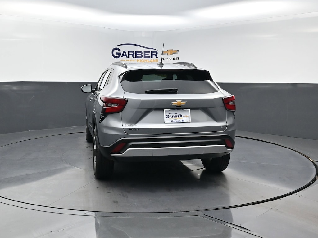 Used 2025 Chevrolet Trax LT SUV
