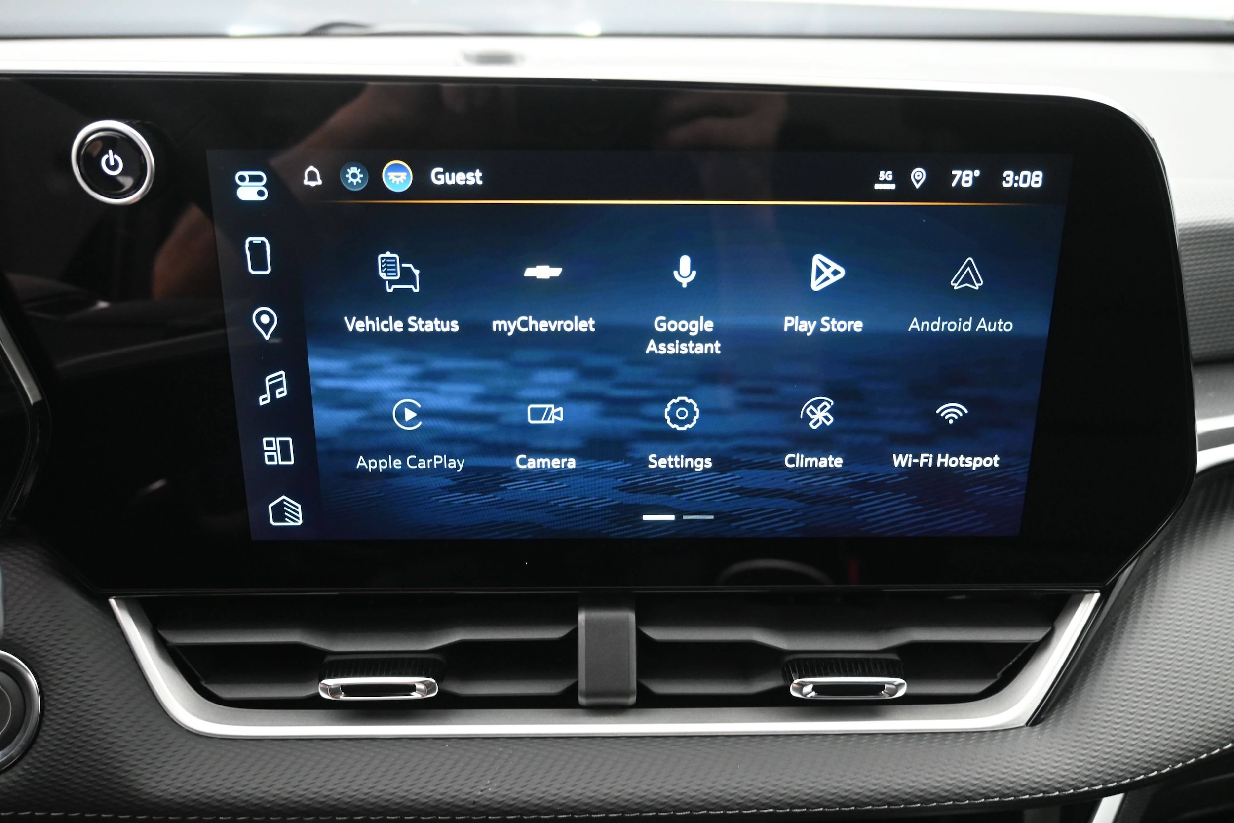 2027 Chevrolet Equinox LT - Photo 34
