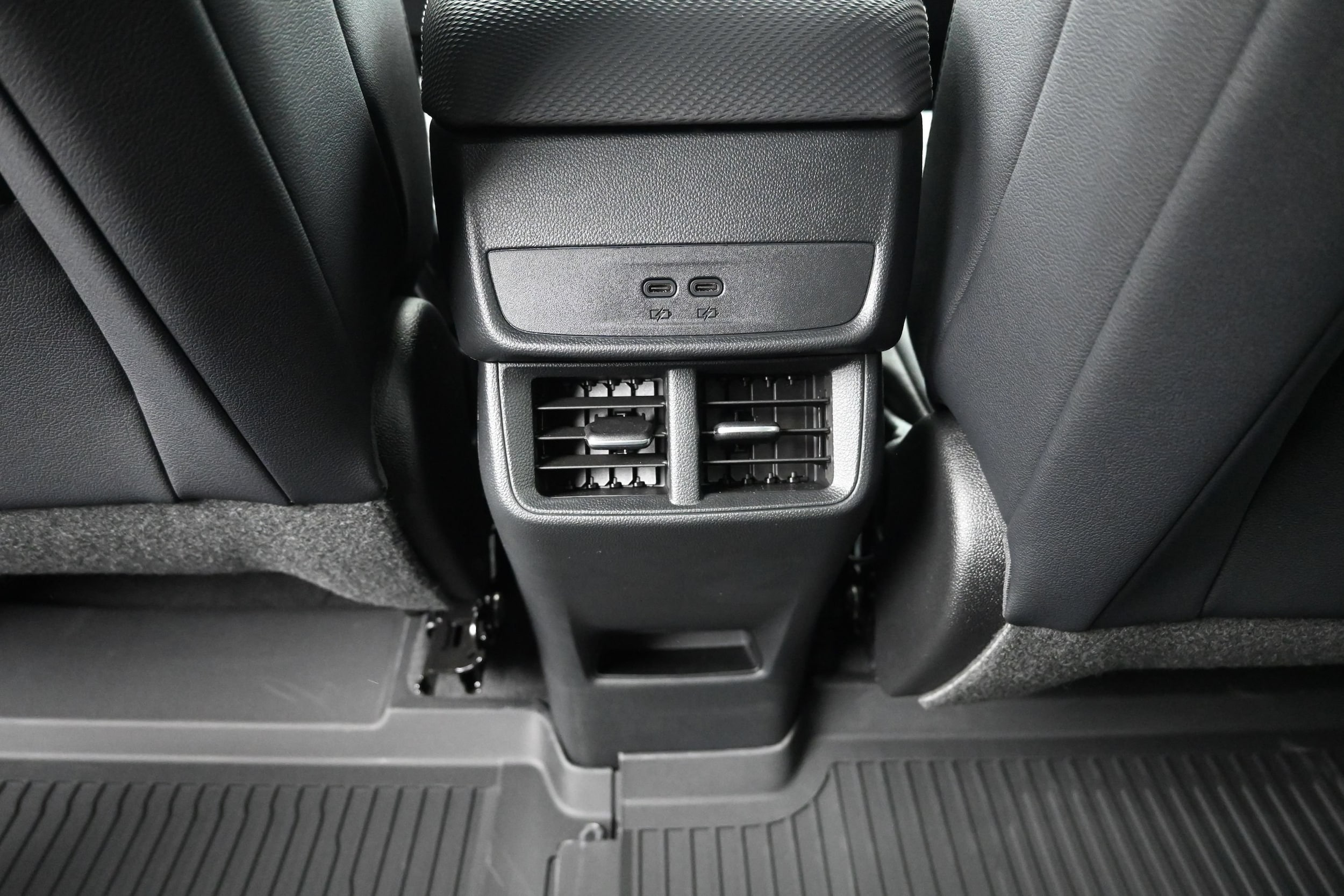 2026 Chevrolet Equinox LT - Photo 52