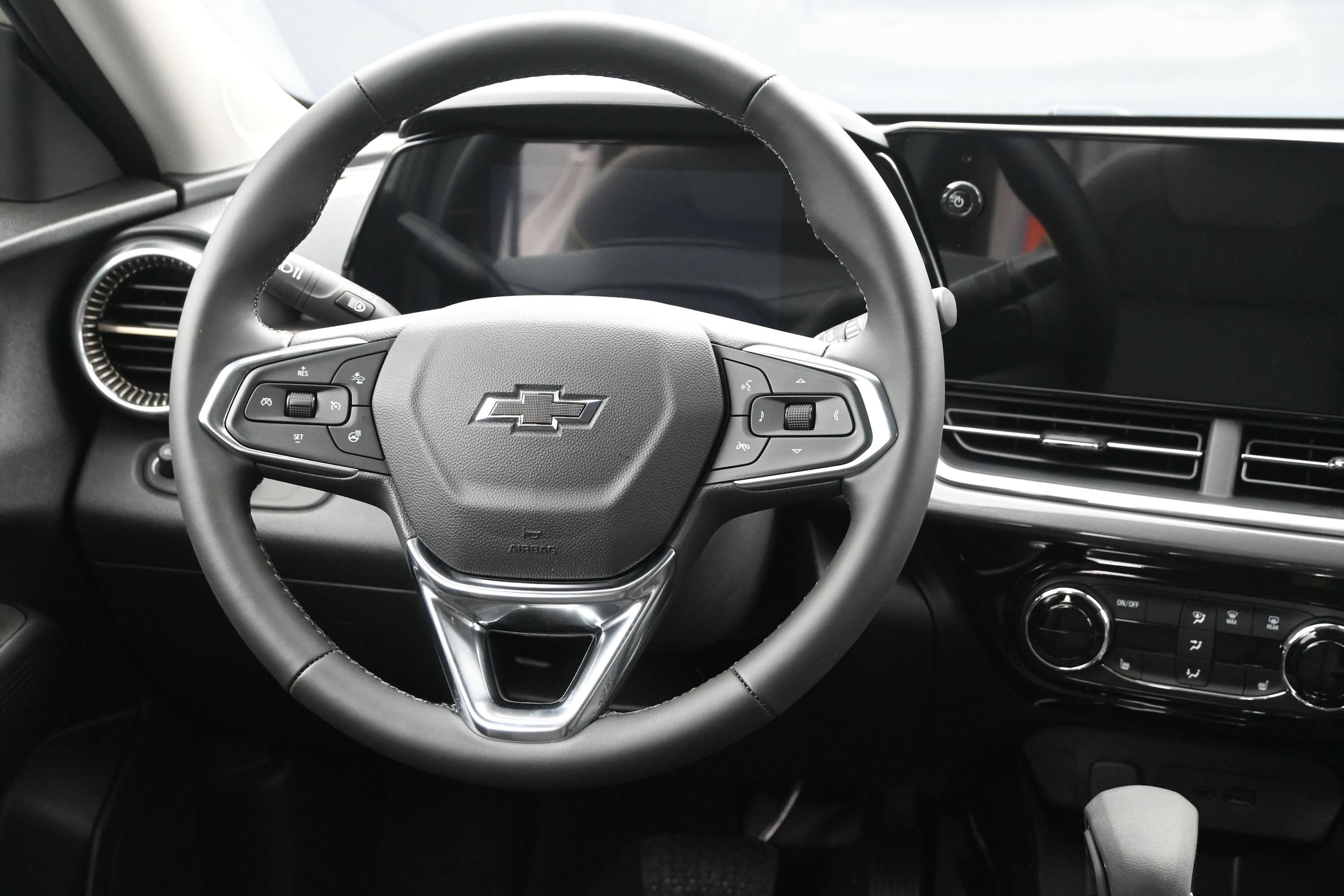 2026 Chevrolet Trax Activ - Photo 17