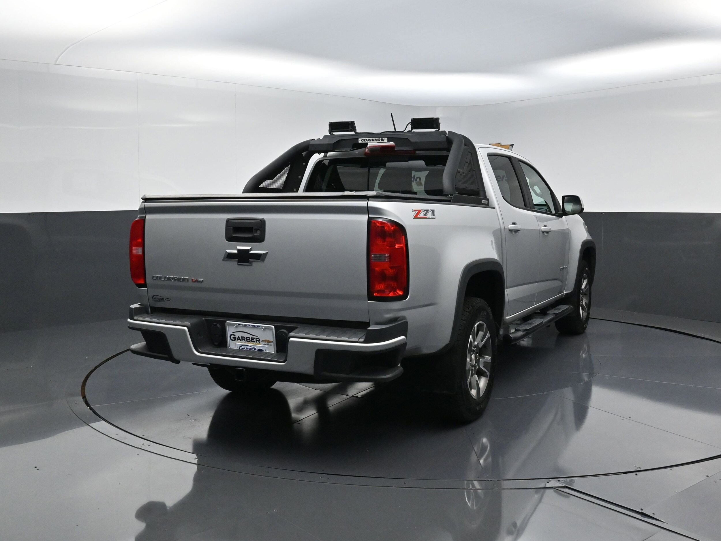 2017 Chevrolet Colorado Z71 photo 3