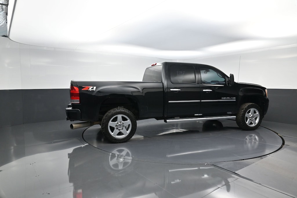 Used 2014 GMC Sierra 2500HD Denali Duramax 6.6L Turbo Diesel V8 Truck Crew Cab