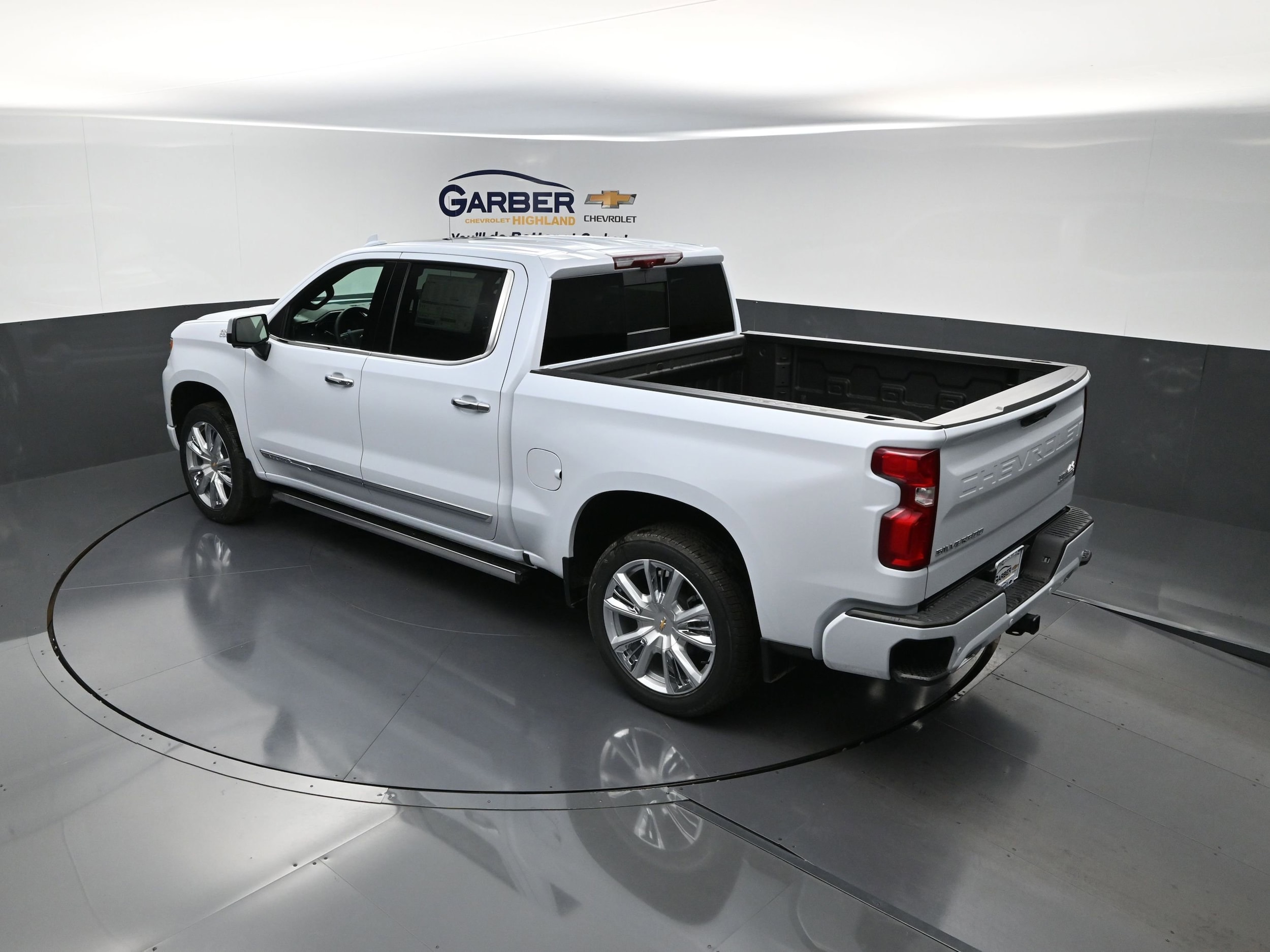 2026 Chevrolet Silverado 1500 High Country - Photo 13
