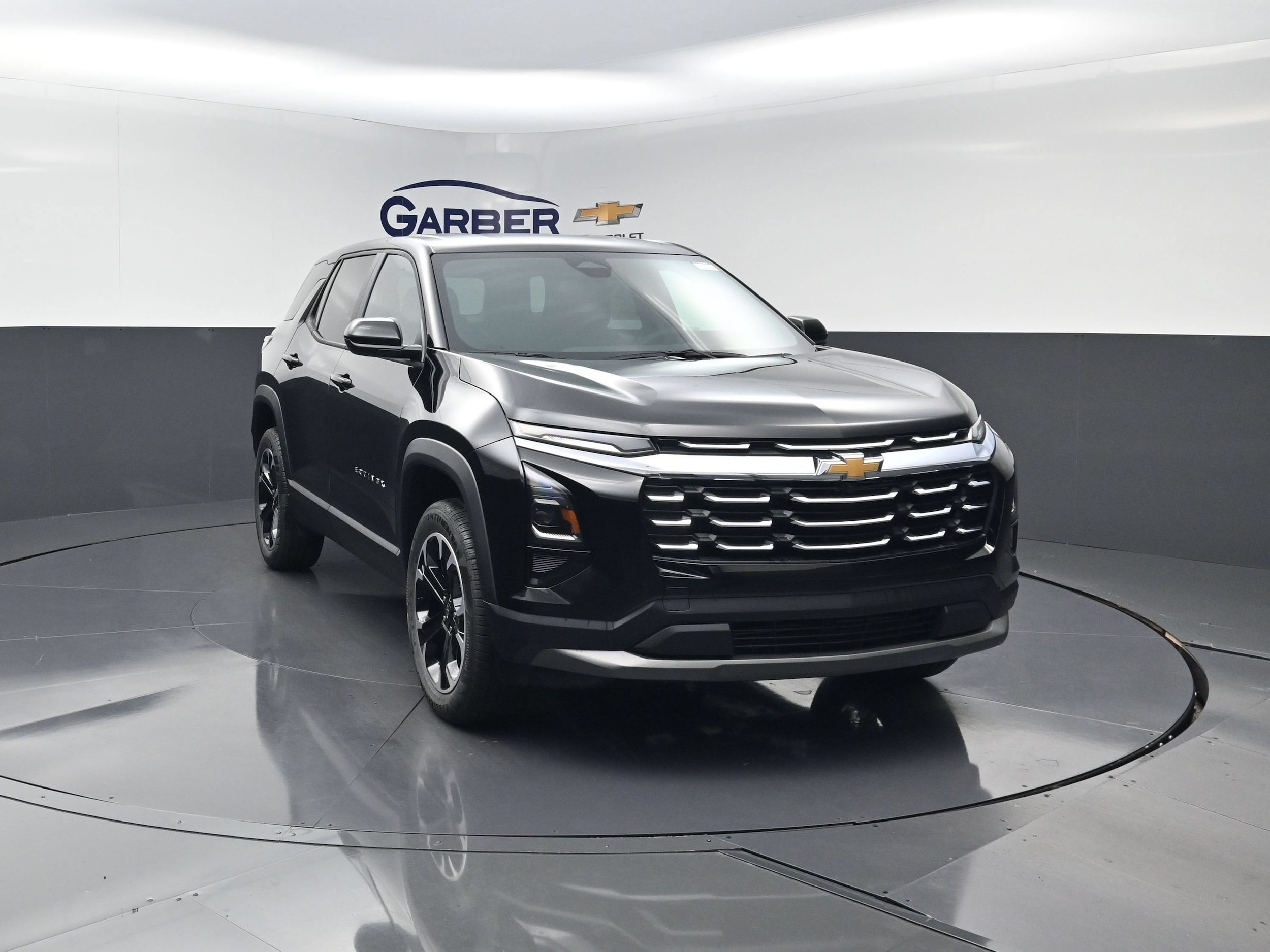 2027 Chevrolet Equinox LT - Photo 8