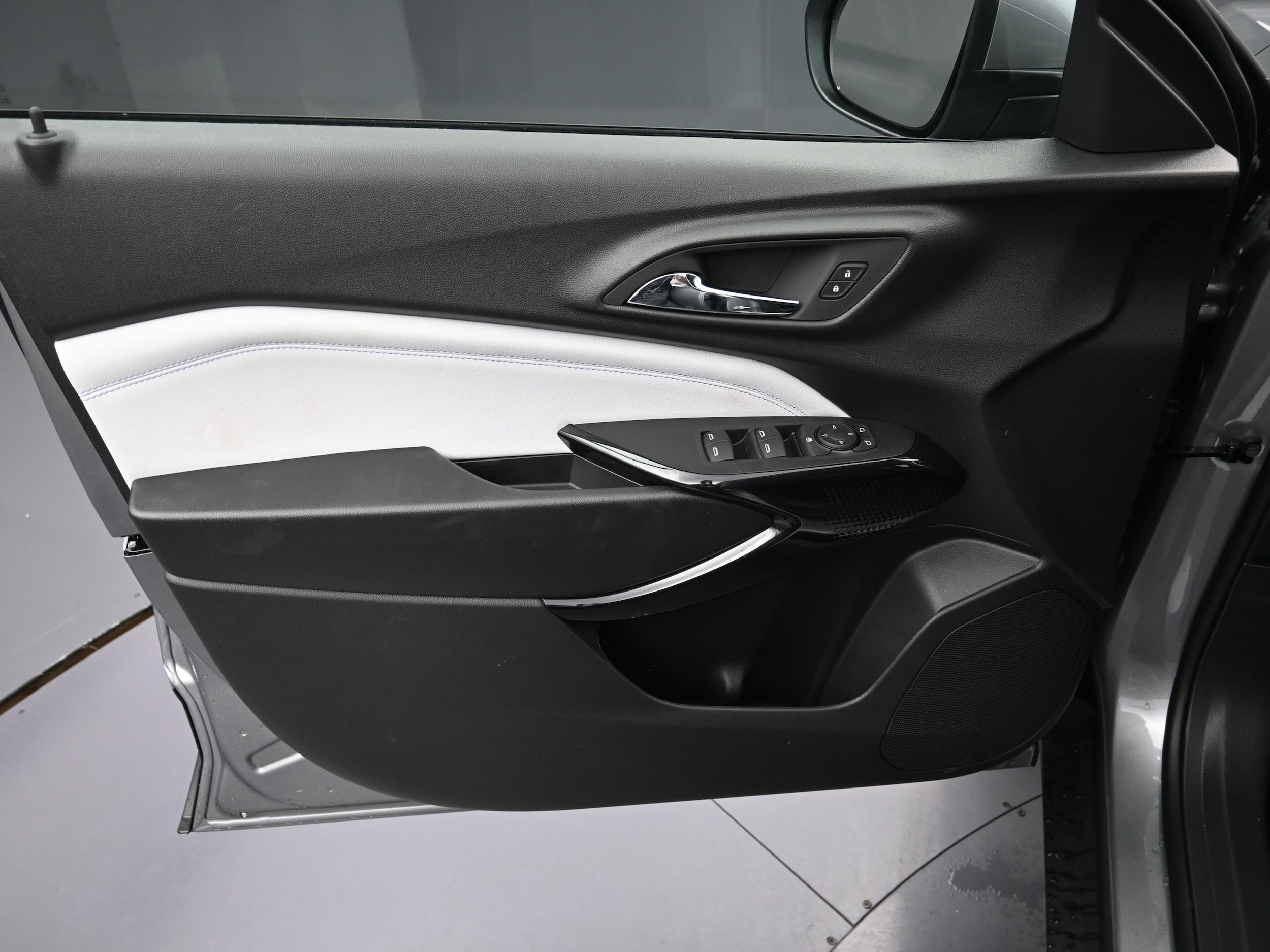 2026 Chevrolet Trax LT - Photo 22