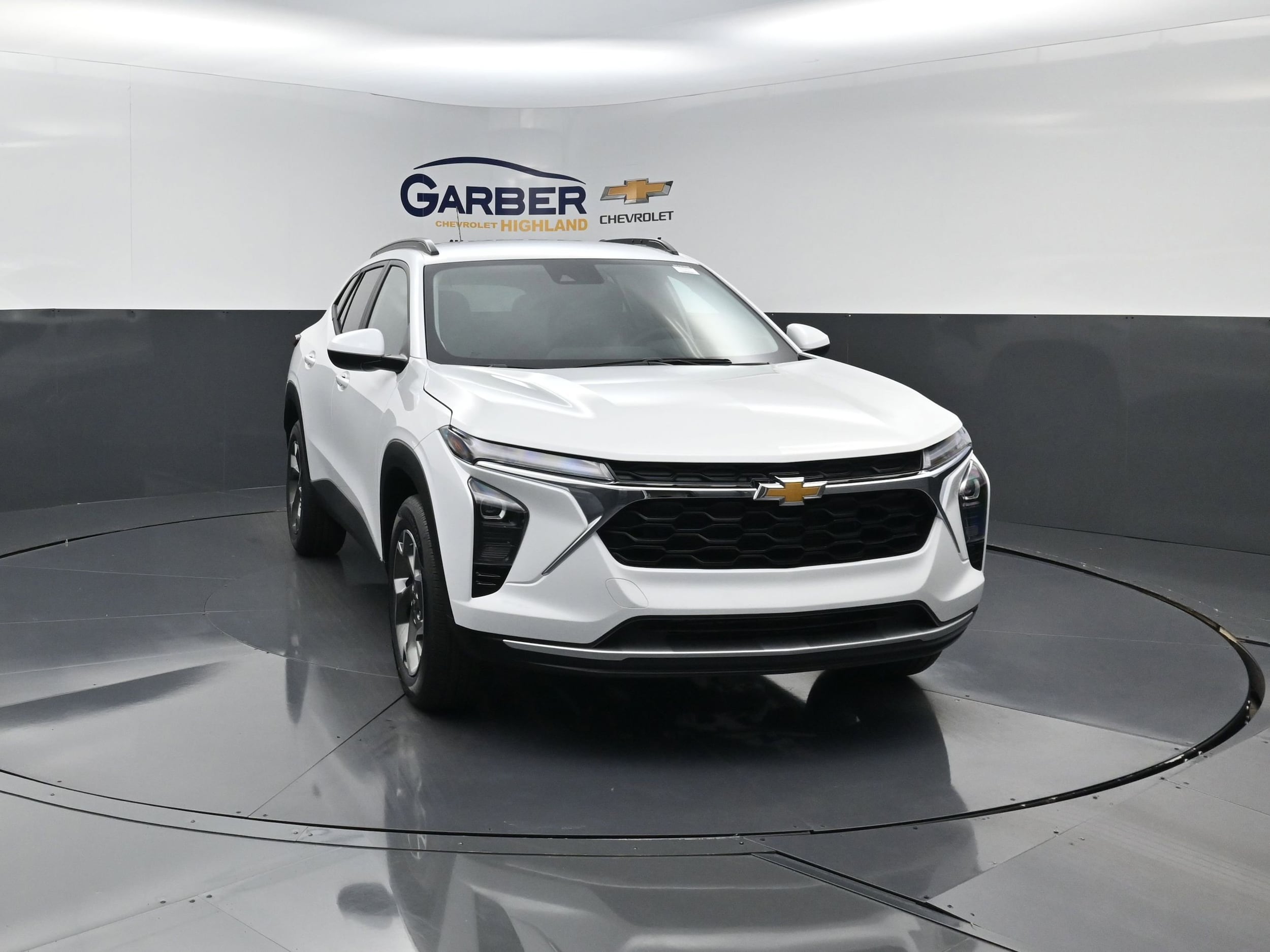 2026 Chevrolet Trax LT - Photo 8