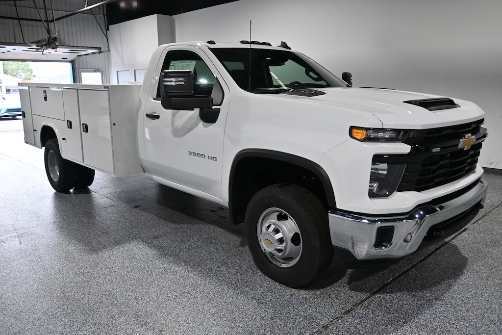 New 2026 Chevrolet Silverado 3500 HD Chassis Cab Work Truck Truck