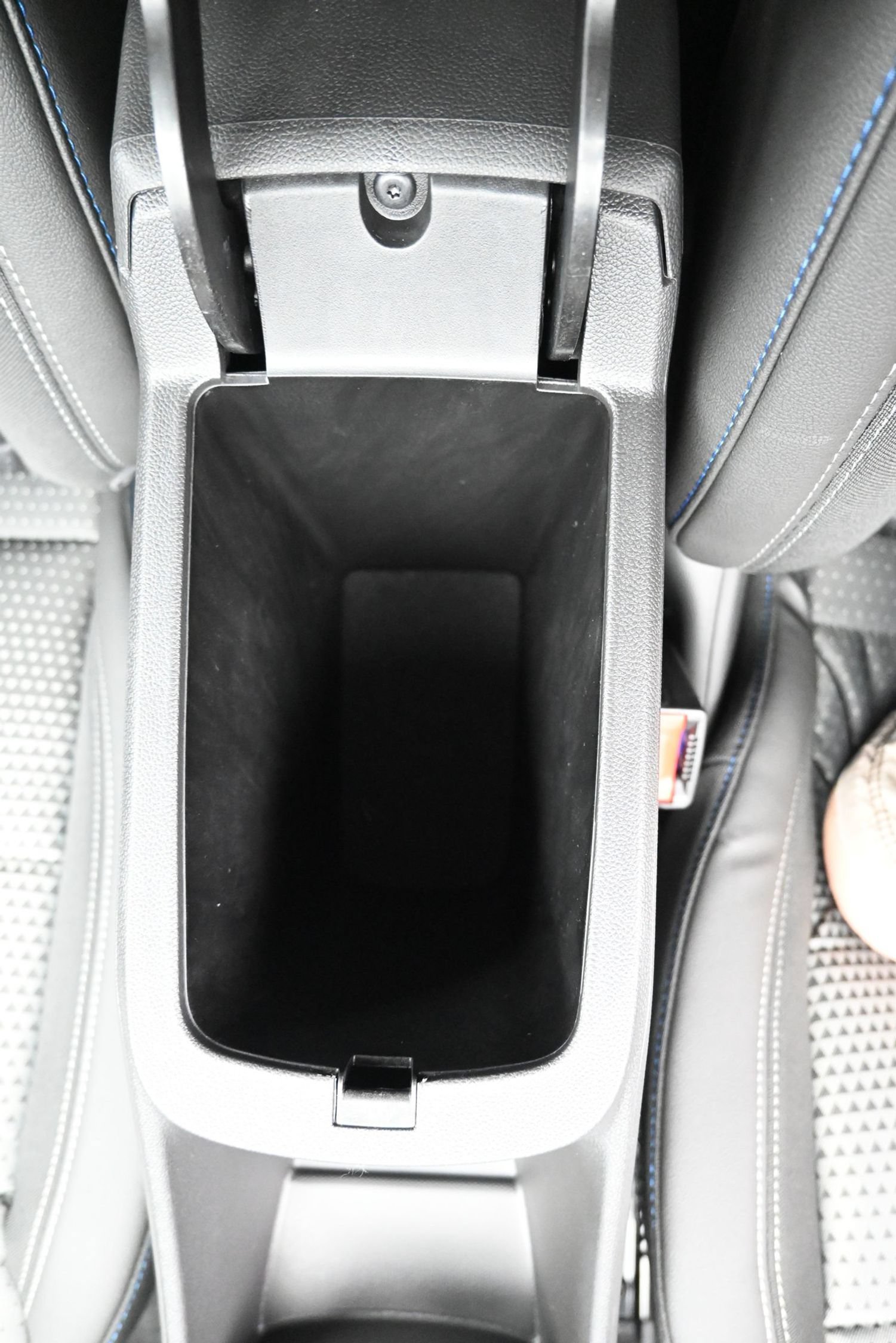 2026 Chevrolet Trax LT - Photo 40