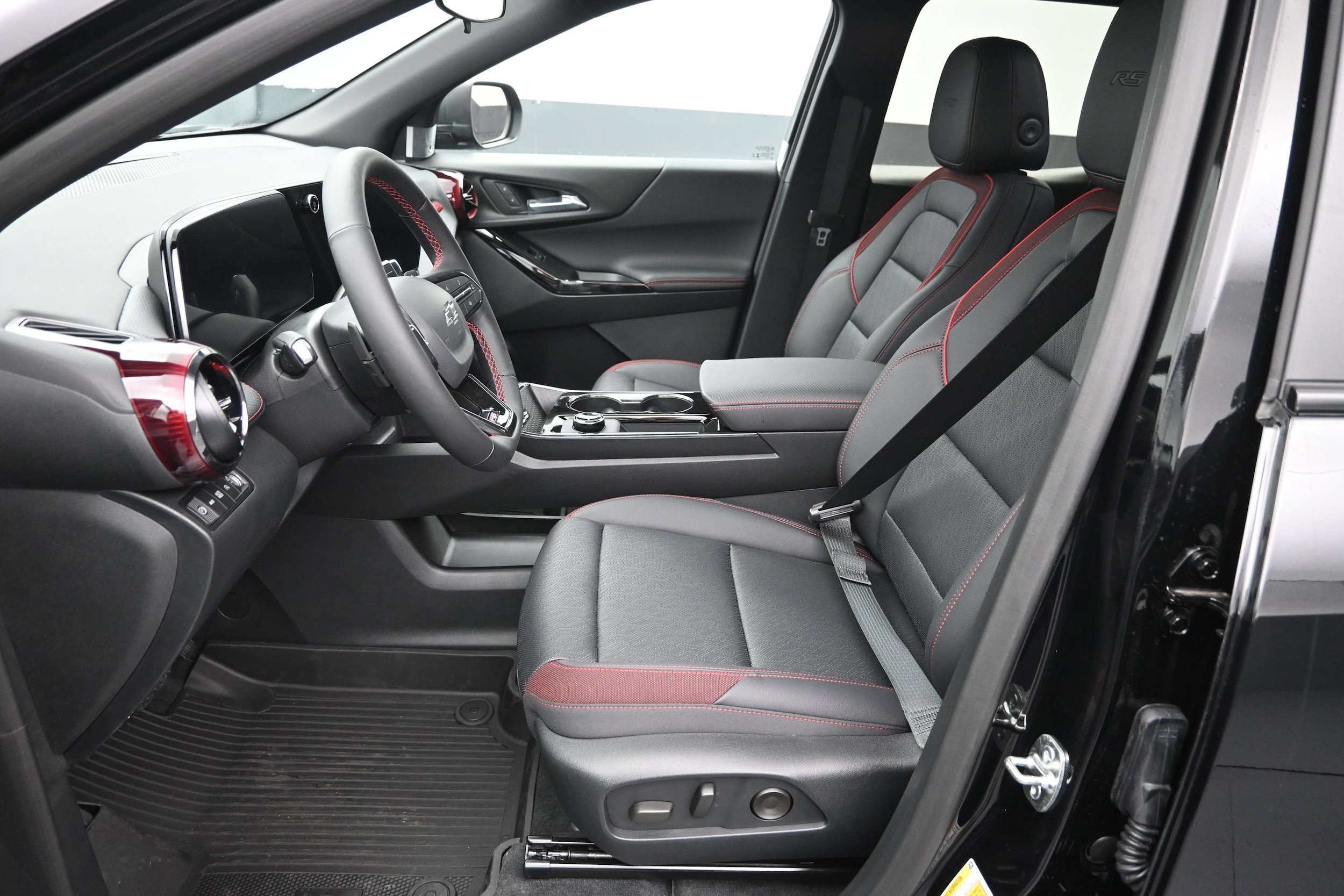 2027 Chevrolet Equinox RS - Photo 20