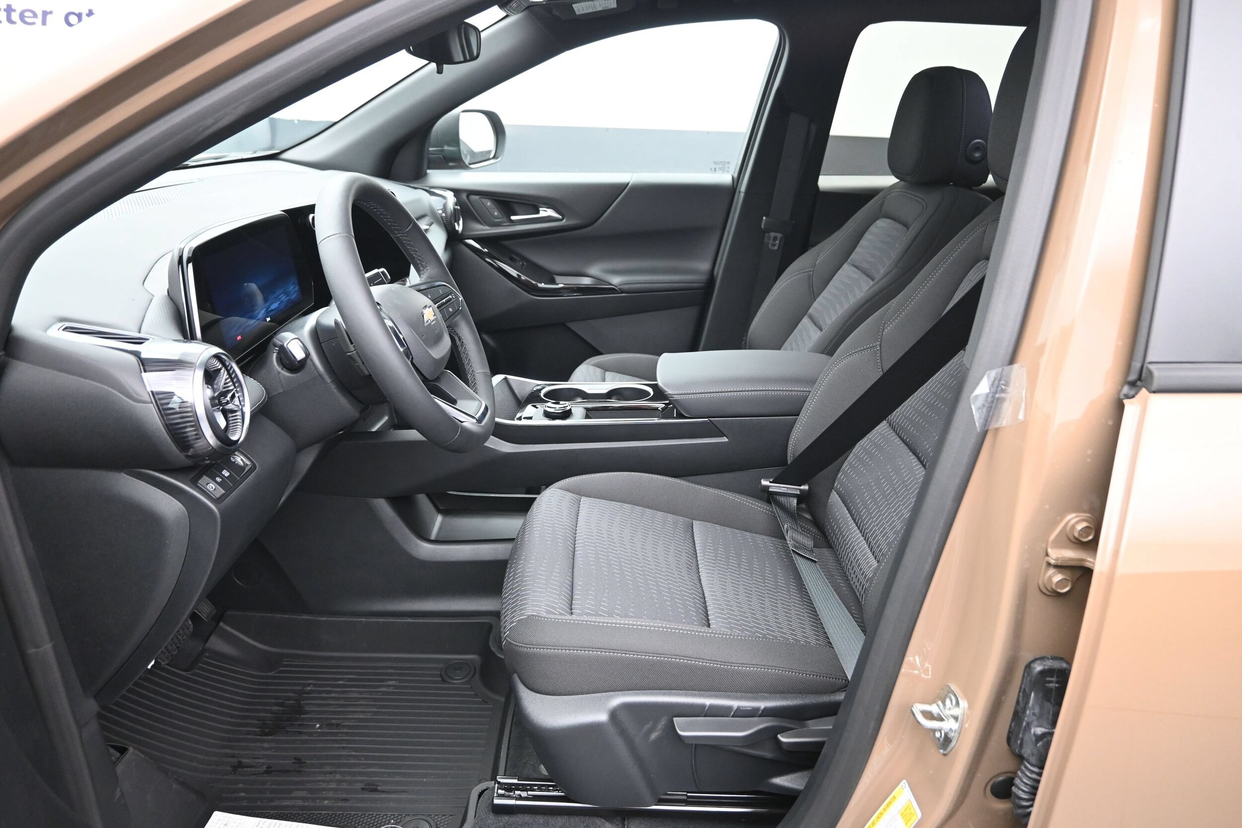 2027 Chevrolet Equinox LT - Photo 20