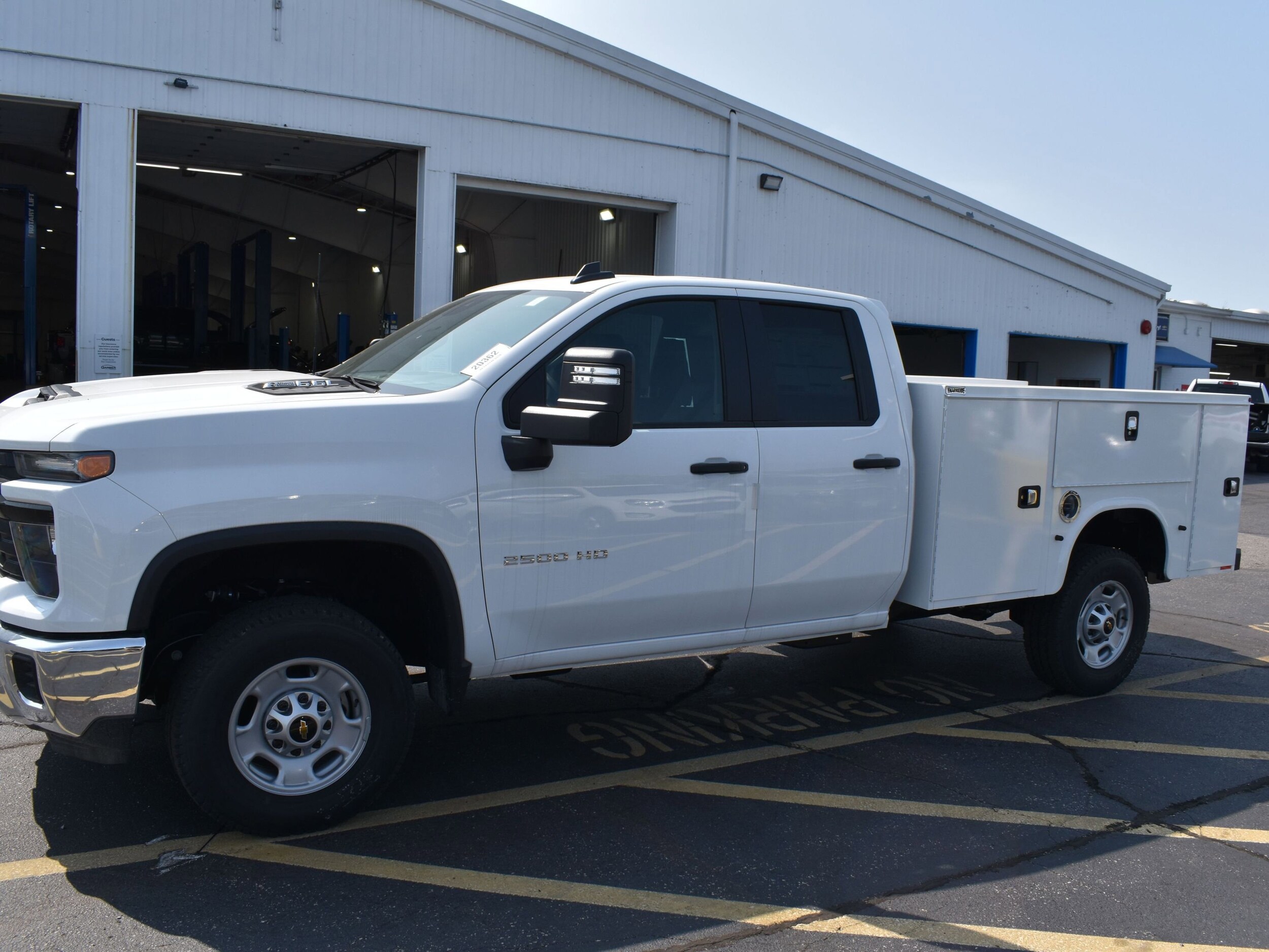 2024 Chevrolet Silverado 2500HD photo 4