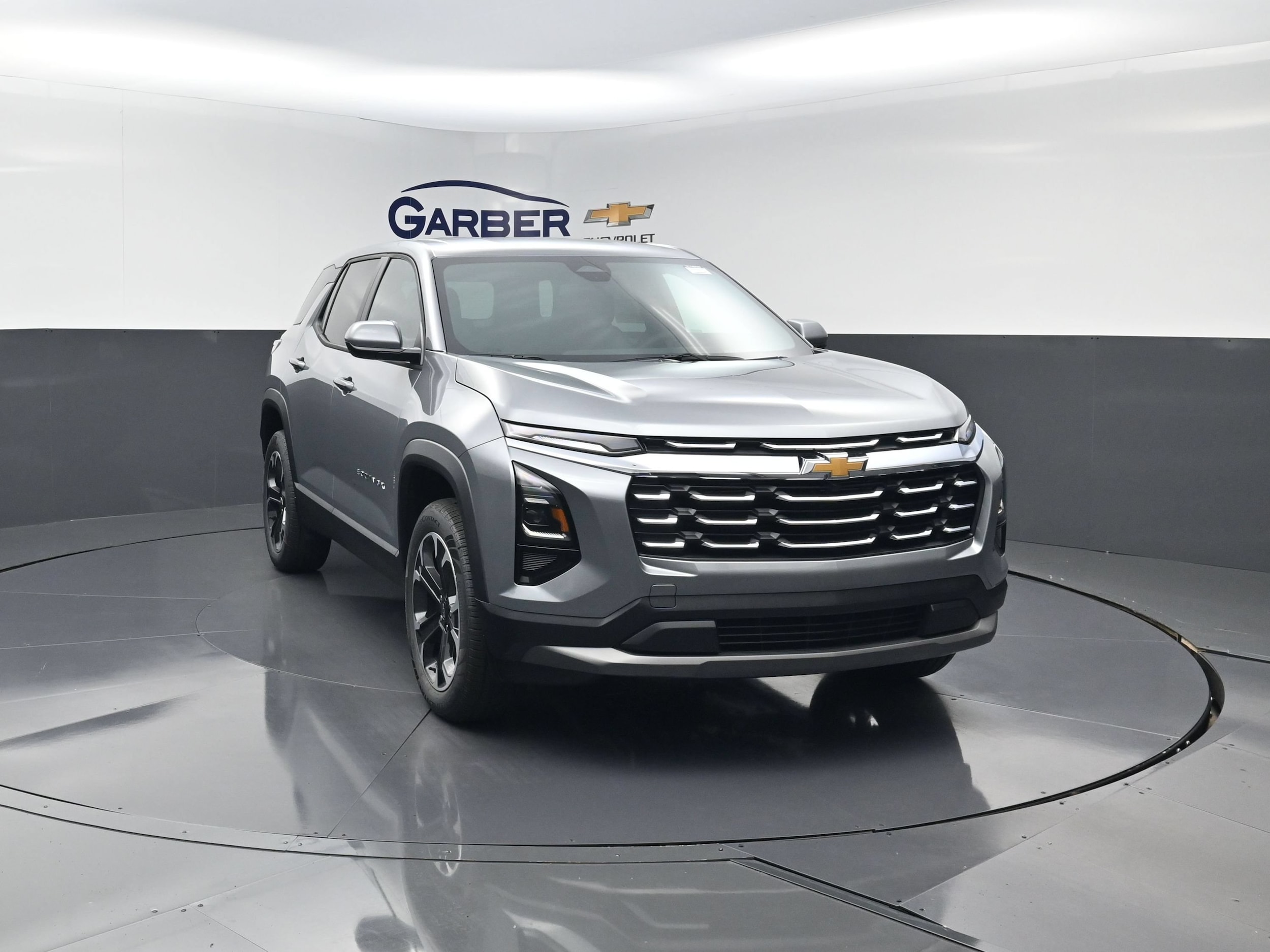 2027 Chevrolet Equinox LT - Photo 8