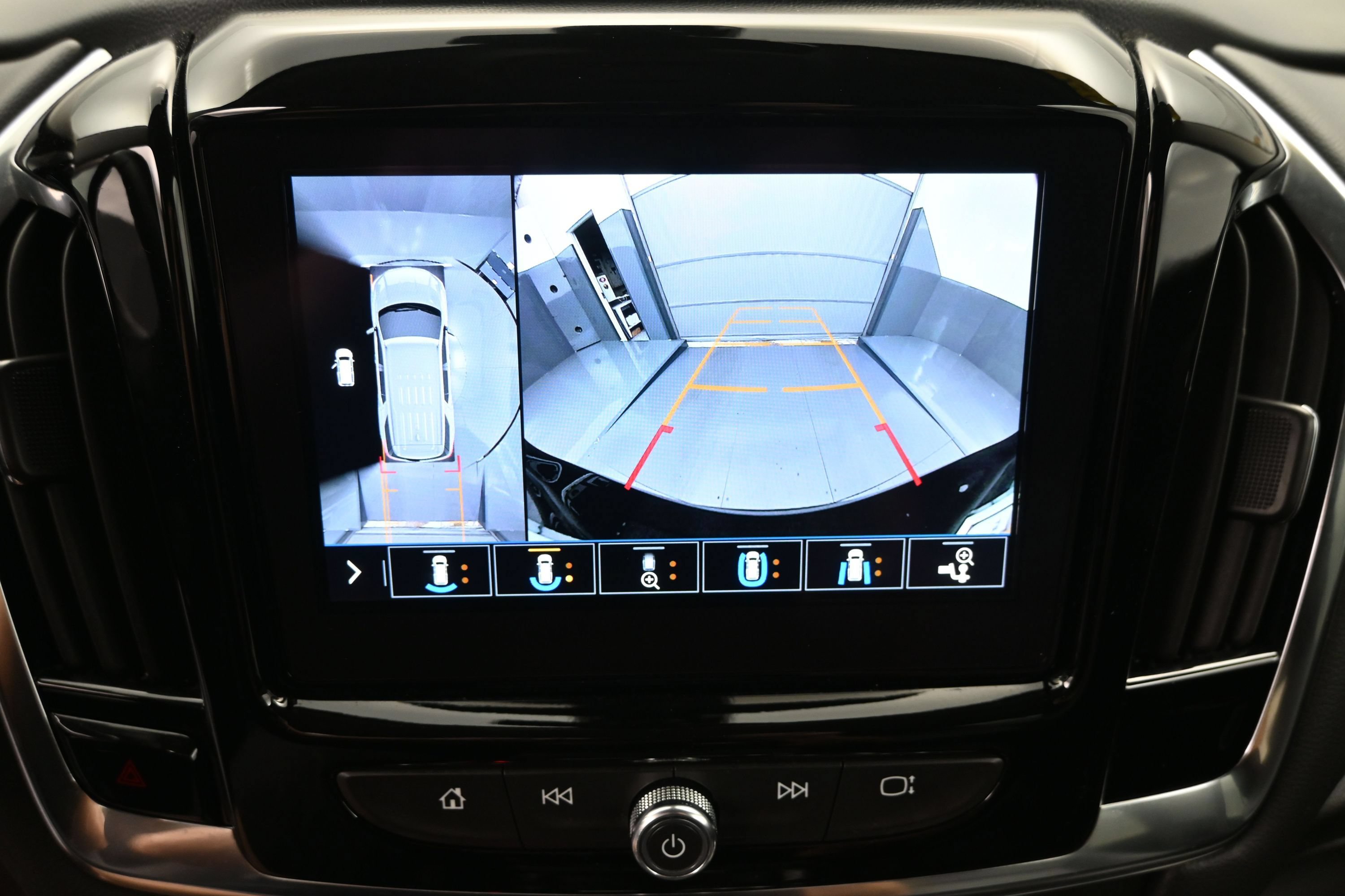 2021 Chevrolet Traverse RS - Photo 41