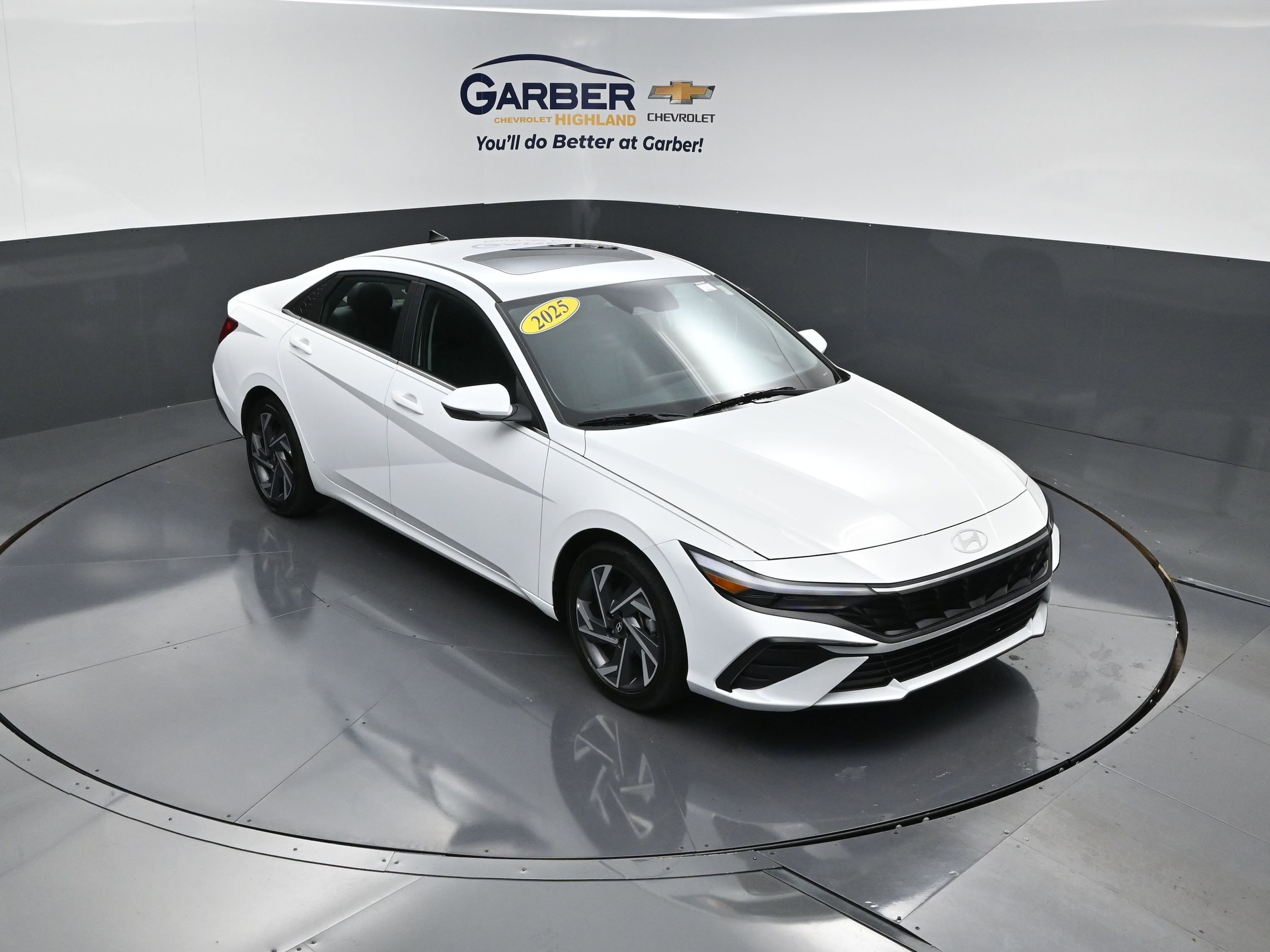 2025 Hyundai Elantra 2.0 Limited IVT's photo