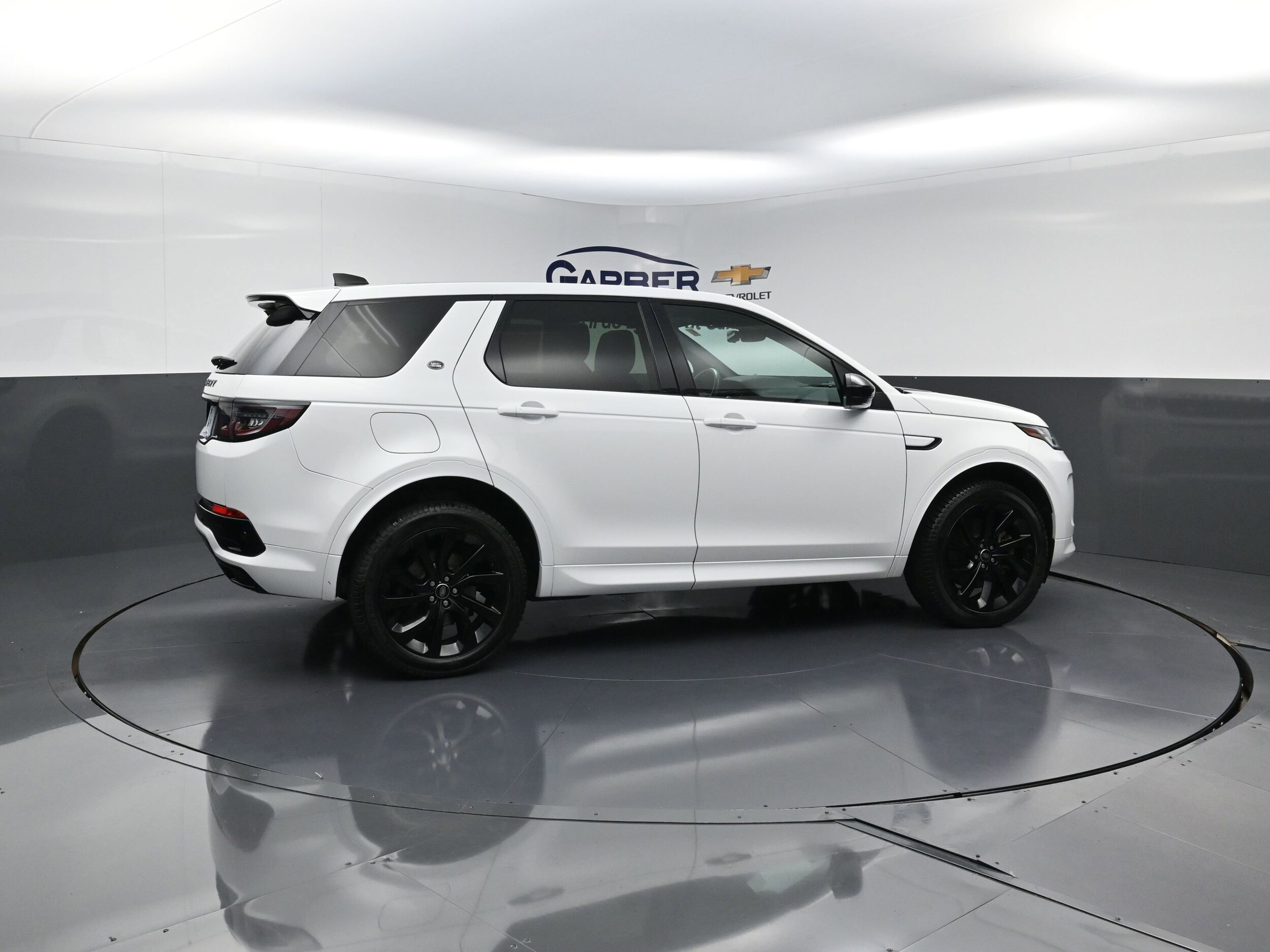 2023 Land Rover Discovery Sport S R-Dynamic photo 2