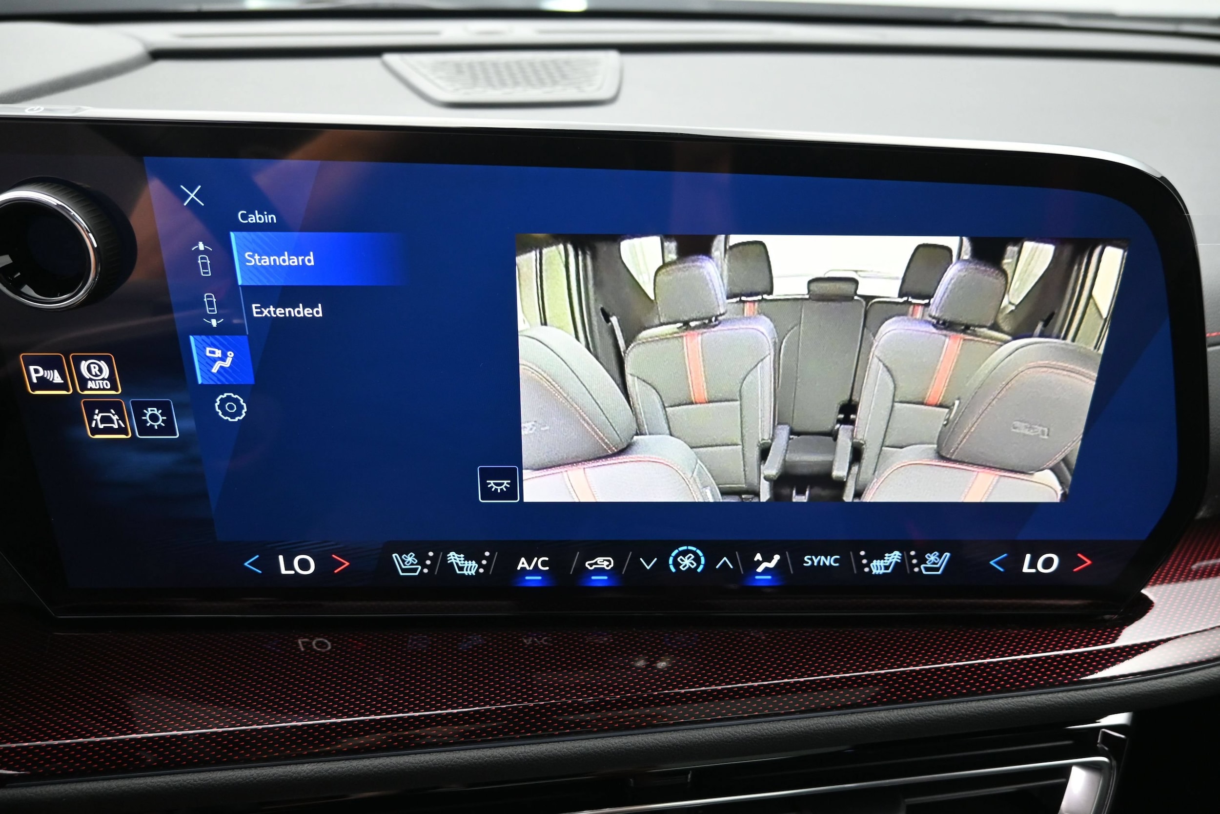 2027 Chevrolet Traverse RS - Photo 46