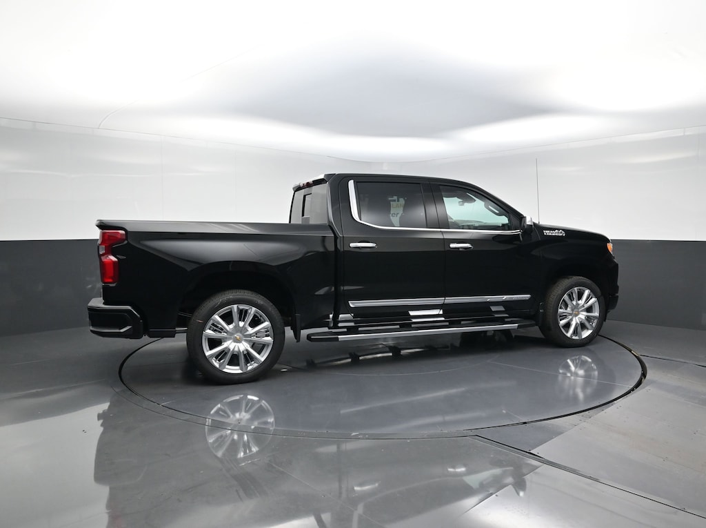 New 2026 Chevrolet Silverado 1500 High Country Truck