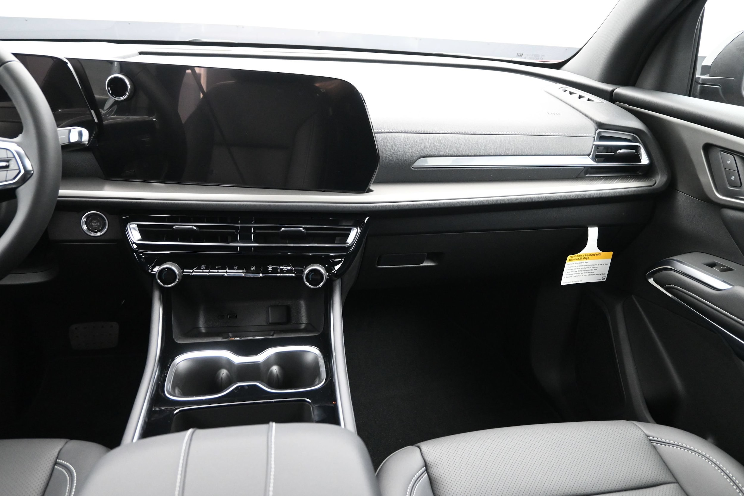 2026 Chevrolet Traverse LT - Photo 18