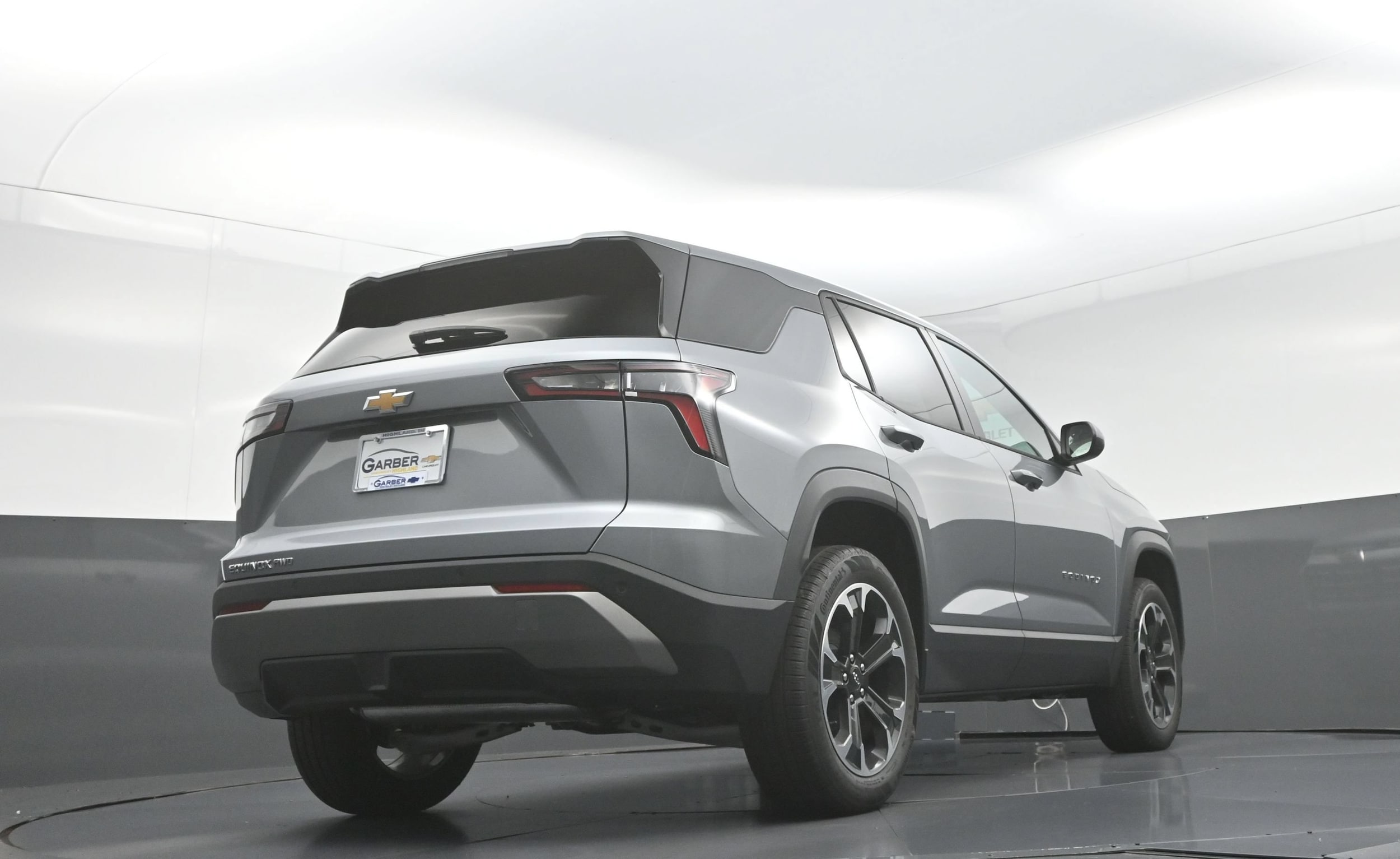 2027 Chevrolet Equinox LT - Photo 12