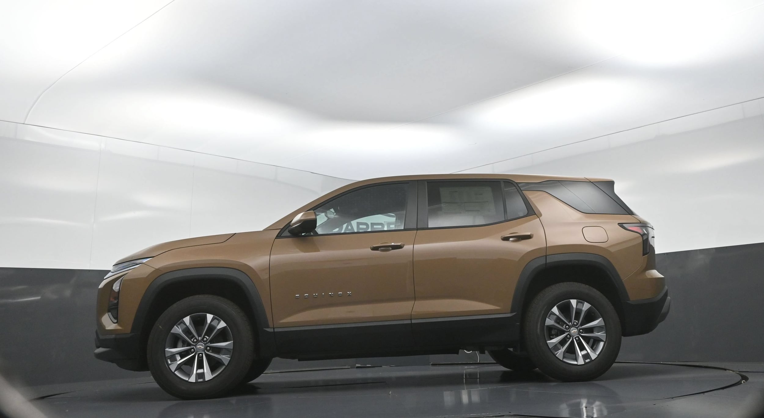 2027 Chevrolet Equinox LT - Photo 11