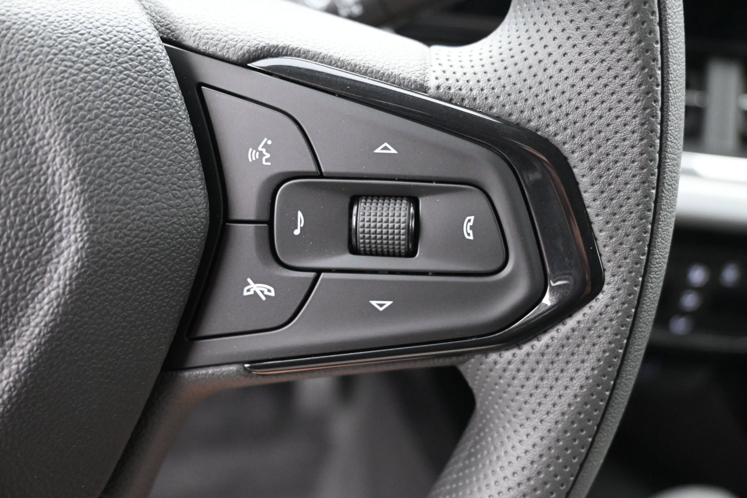 2026 Chevrolet Trax LT - Photo 27