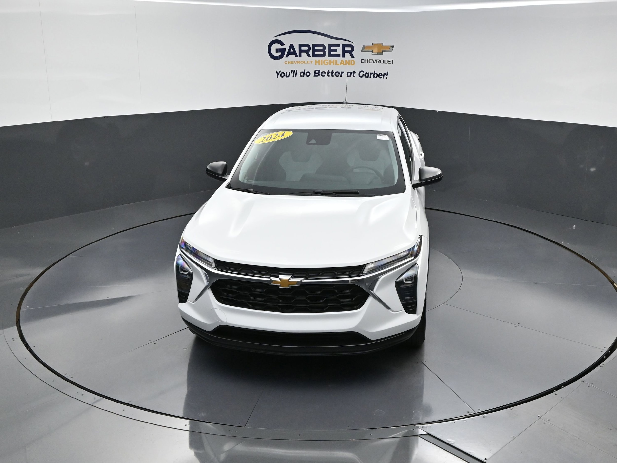 2024 Chevrolet Trax LS - Photo 16