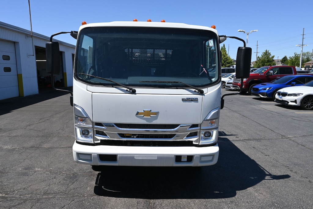 New 2025 Chevrolet Low Cab Forward 4500 HG 2WD Crew Cab 150 Truck