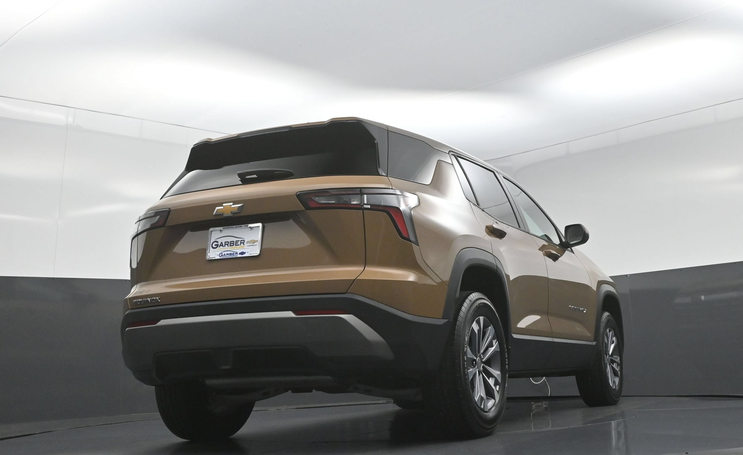 2027 Chevrolet Equinox LT - Photo 12