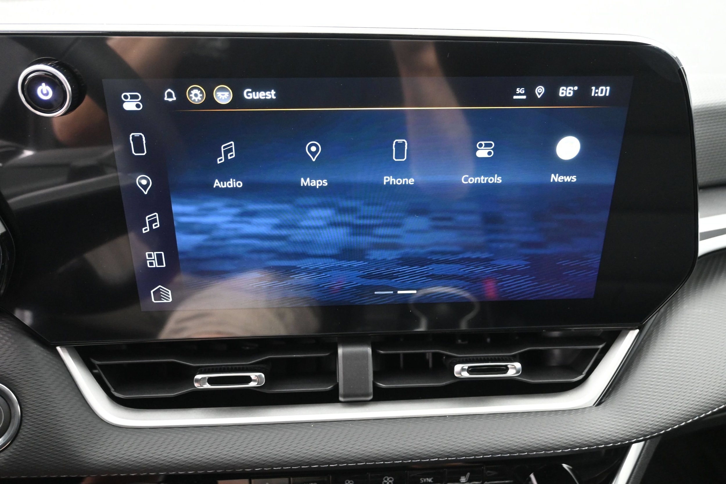 2026 Chevrolet Equinox LT - Photo 34