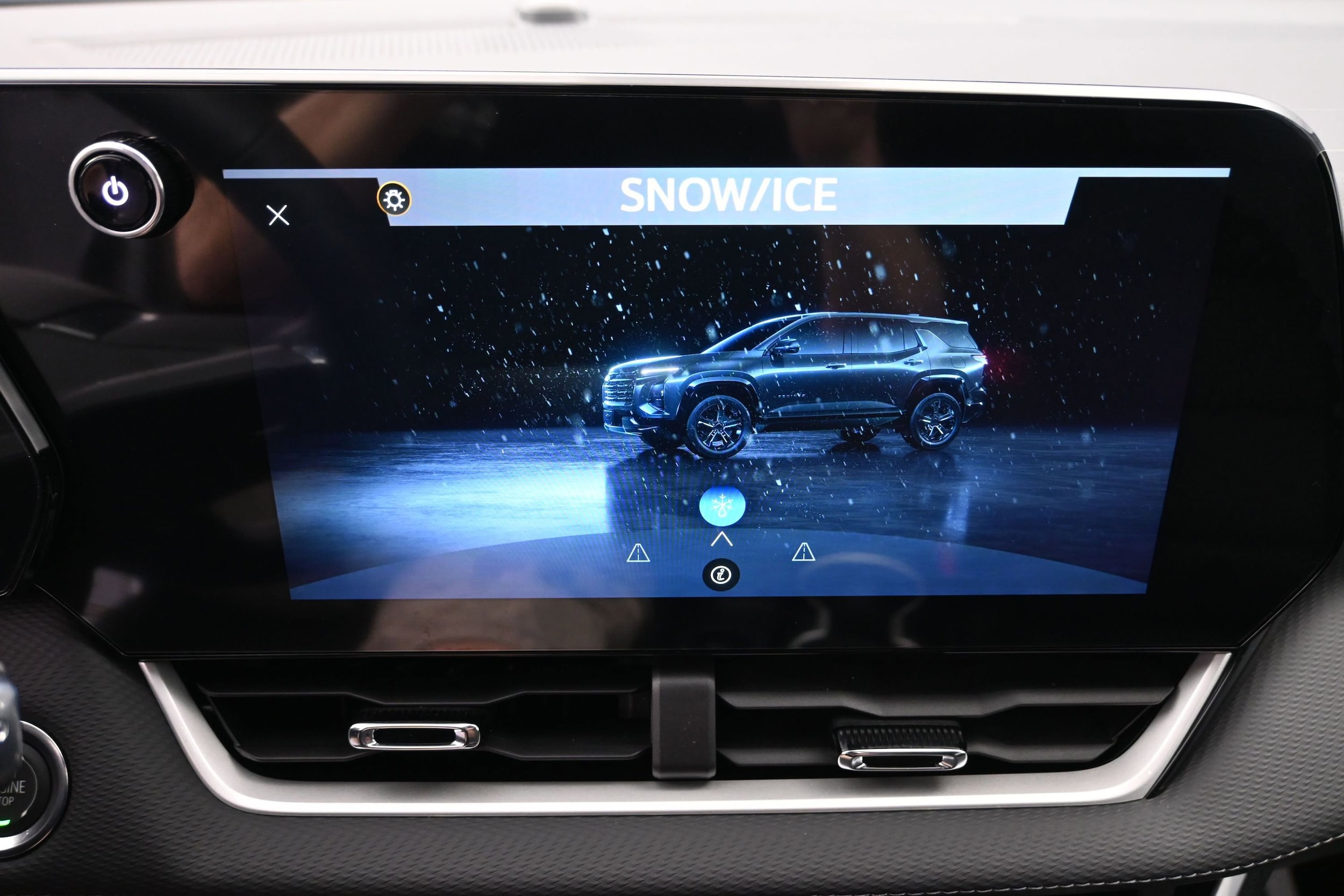 2026 Chevrolet Equinox LT - Photo 37