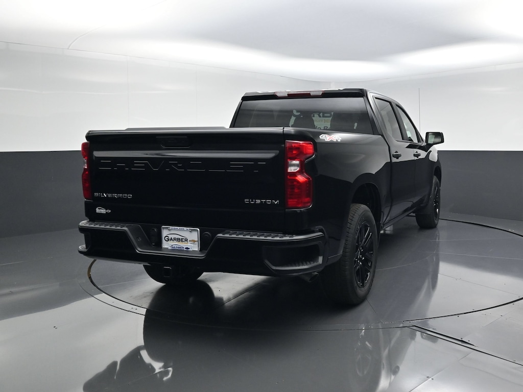 New 2026 Chevrolet Silverado 1500 Custom Truck