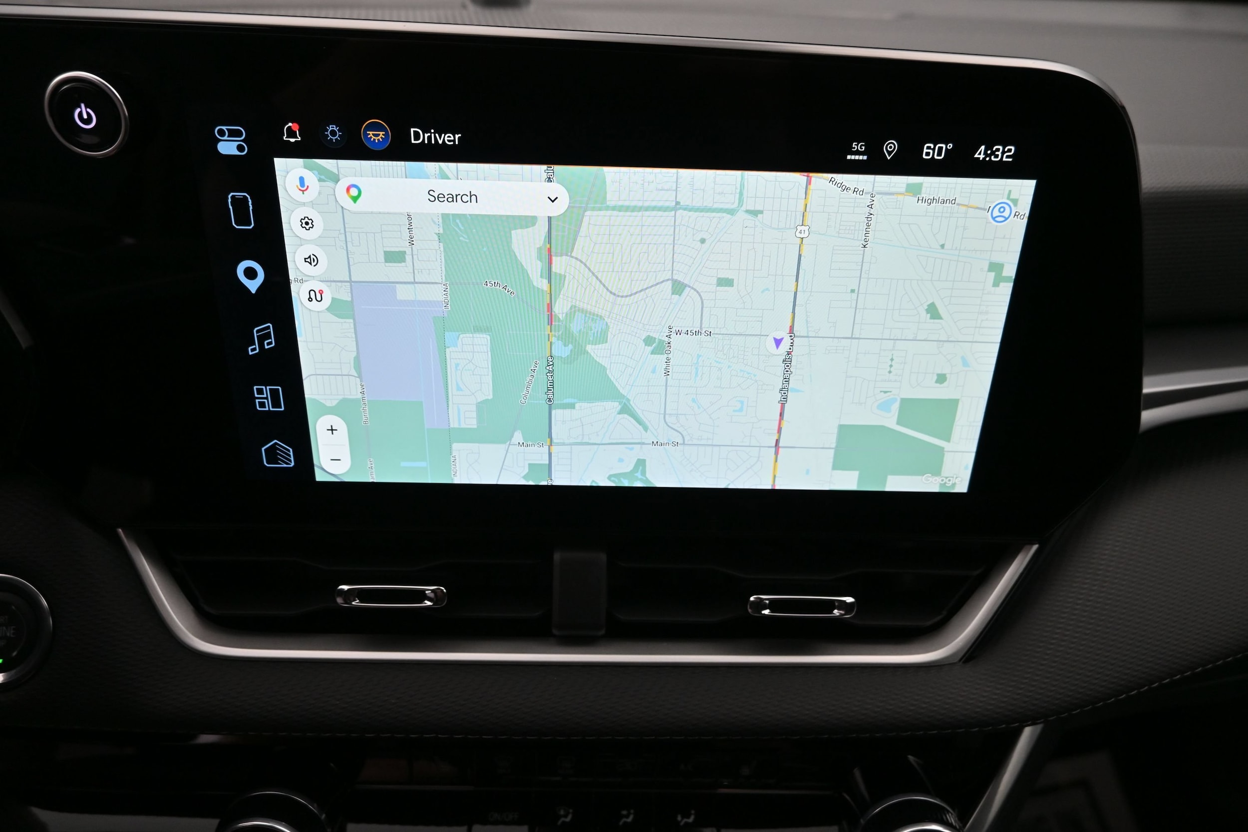 2027 Chevrolet Equinox LT - Photo 35