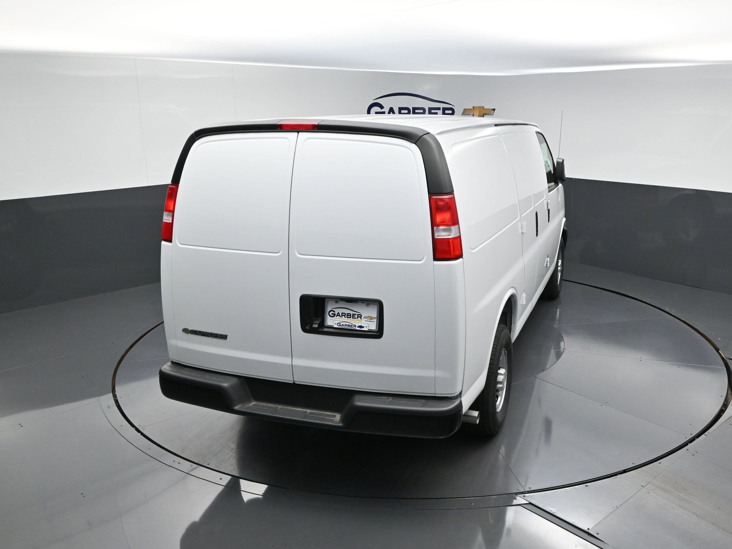 2025 Chevrolet Express Cargo Work Van - Photo 14