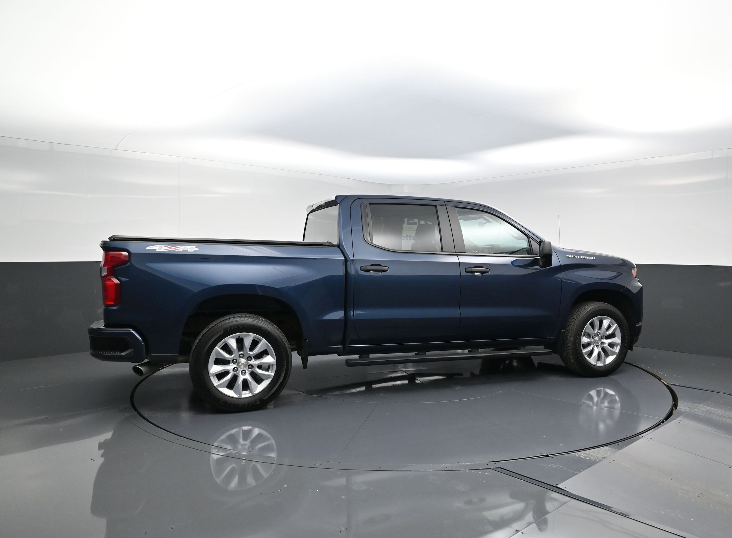 Used 2019 Chevrolet Silverado 1500 Custom with VIN 3GCPYBEHXKG302122 for sale in Highland, IN