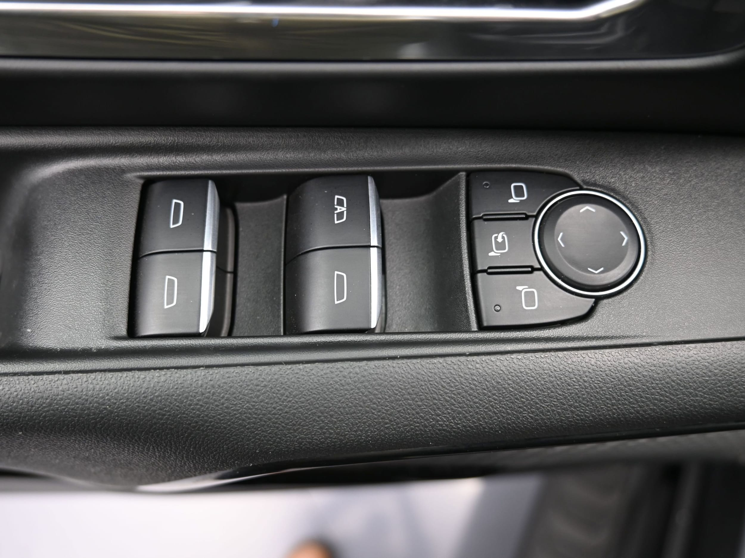 2026 Chevrolet Silverado EV LT - Photo 25