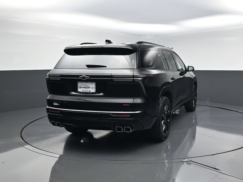 Used 2024 Chevrolet Traverse RS SUV