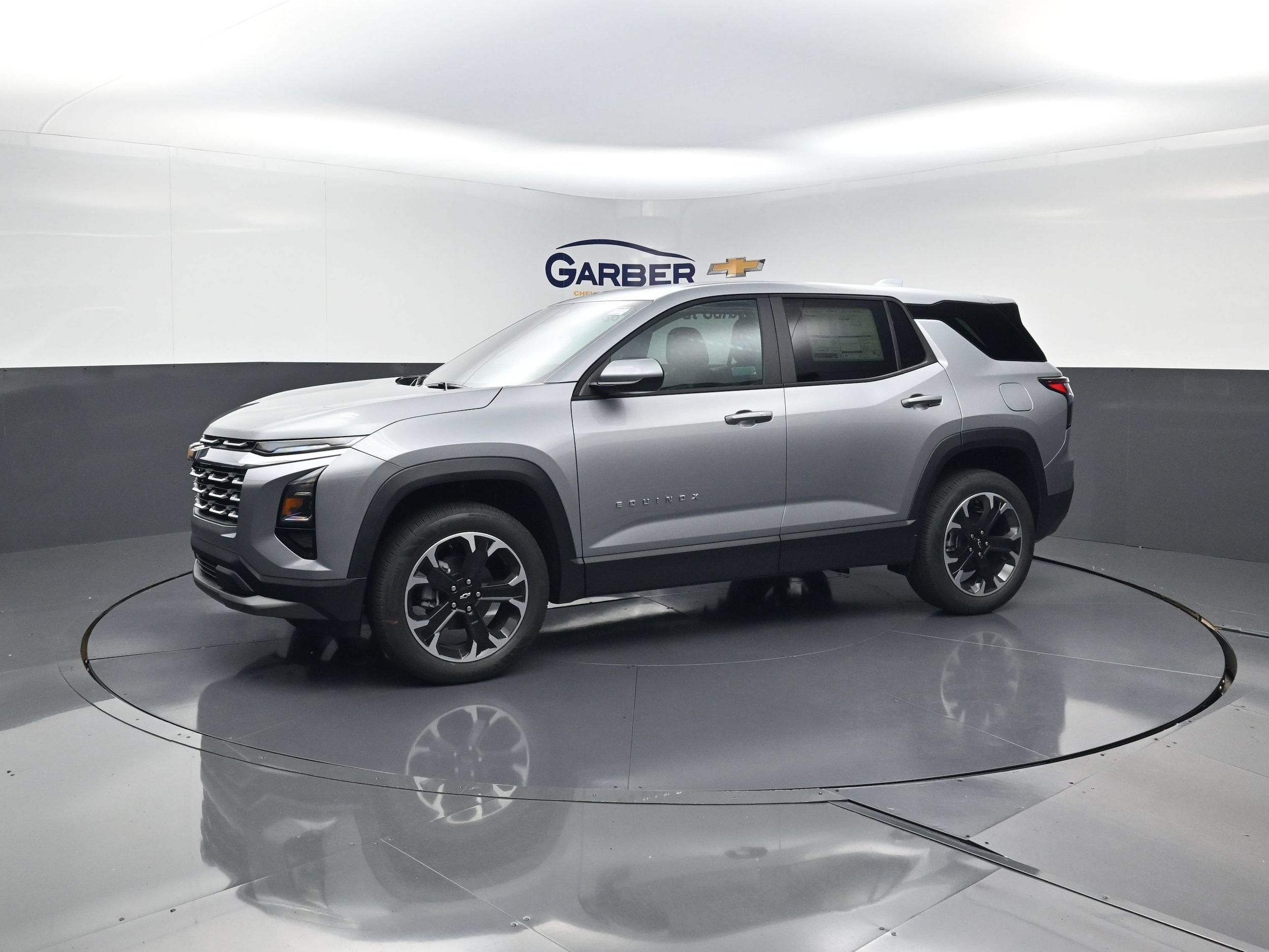 2027 Chevrolet Equinox LT - Photo 6