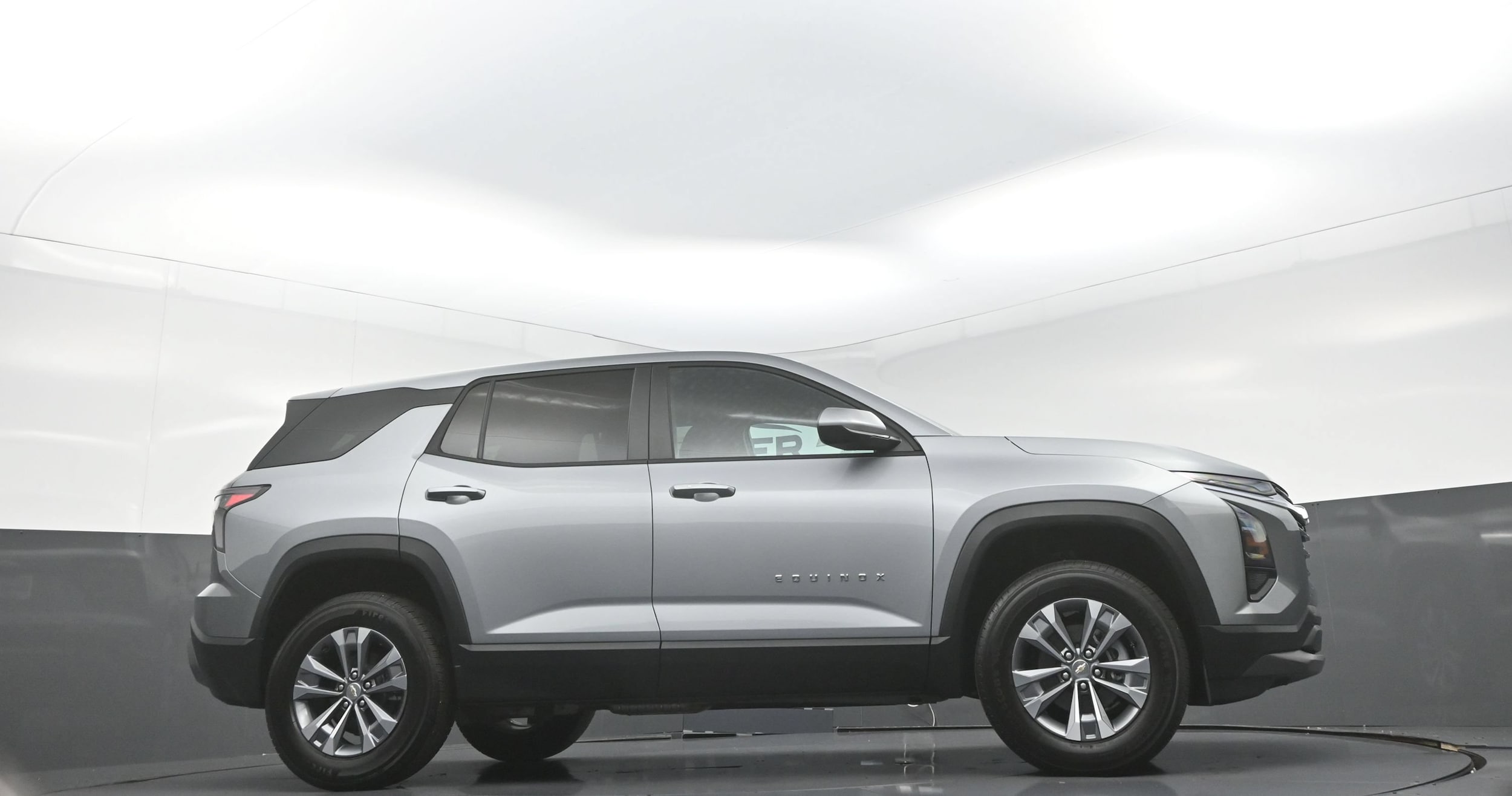 2026 Chevrolet Equinox LT - Photo 9